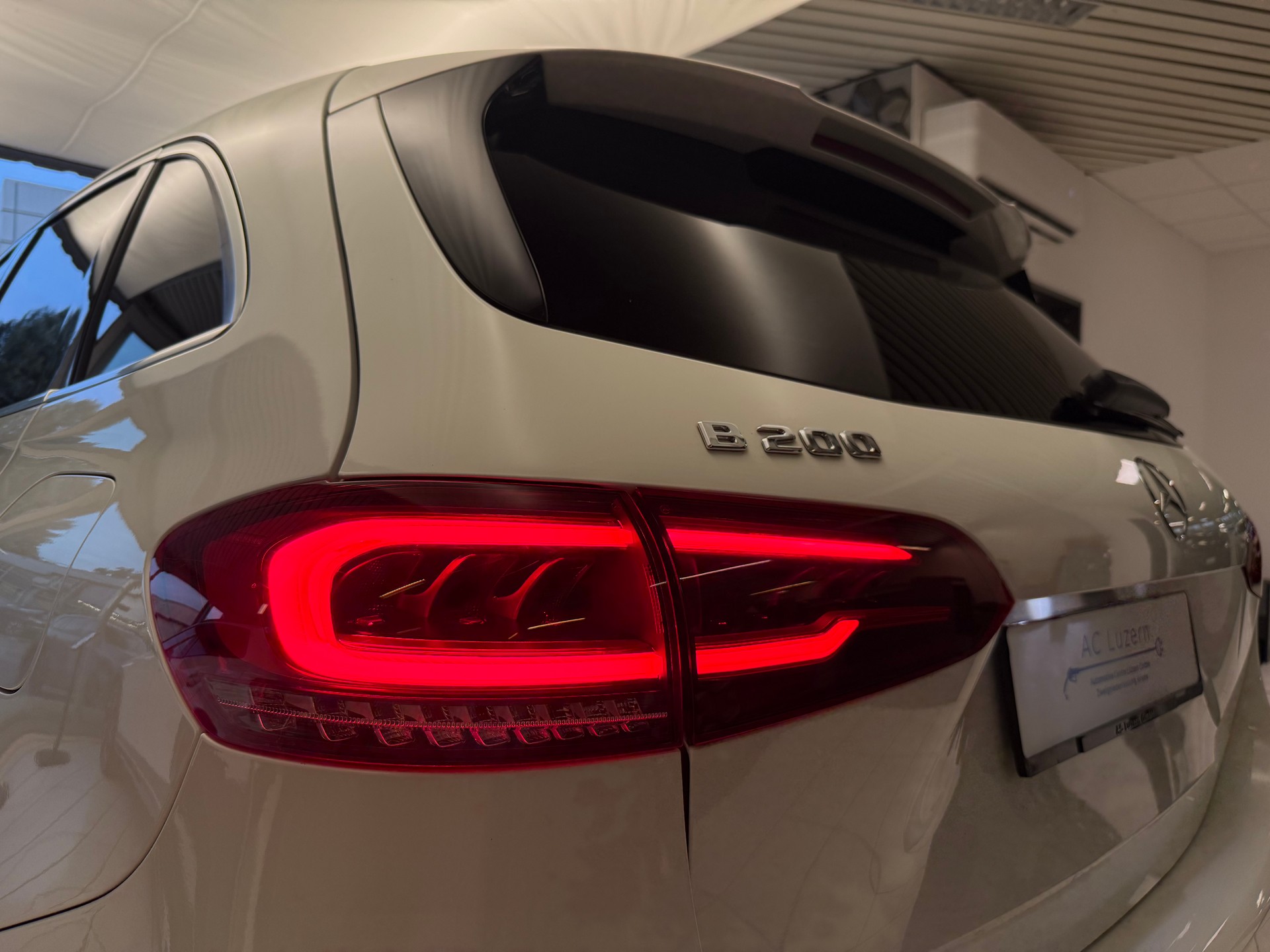 MERCEDES-BENZ B 200 Progressive 7G-DCT-image-21
