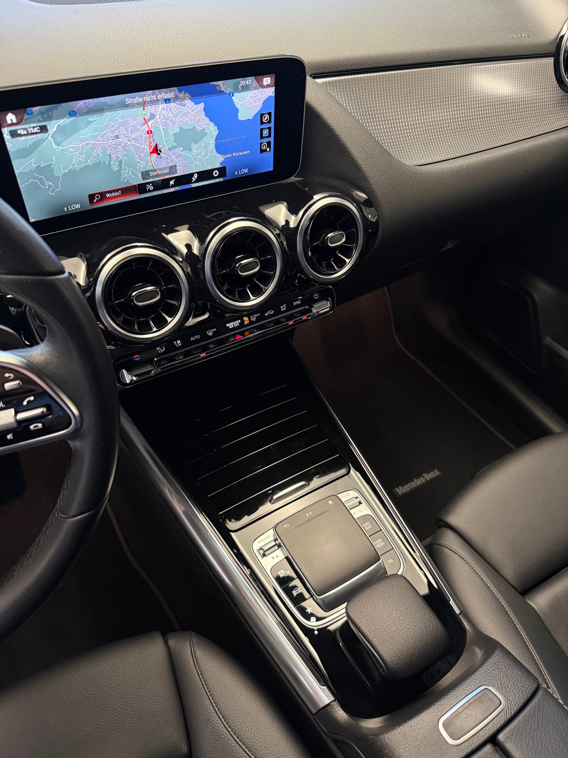 MERCEDES-BENZ B 200 Progressive 7G-DCT-image-5