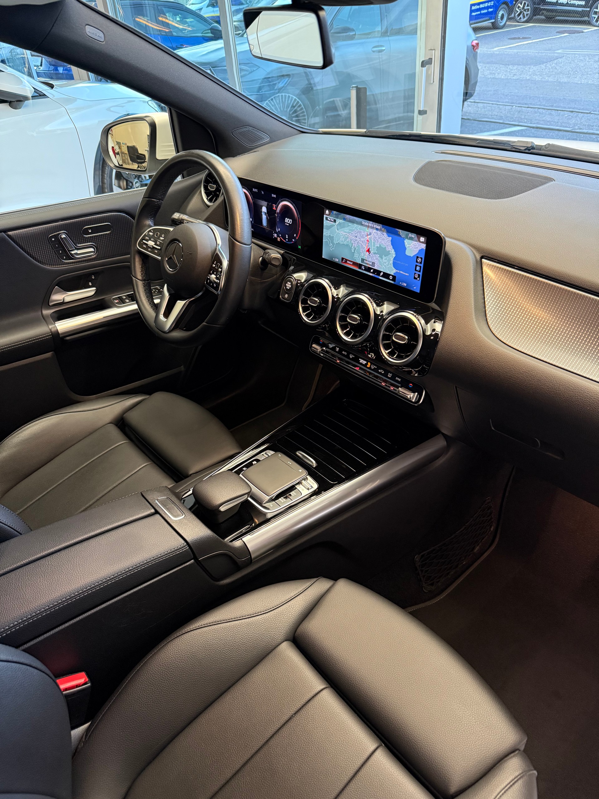 MERCEDES-BENZ B 200 Progressive 7G-DCT-image-13