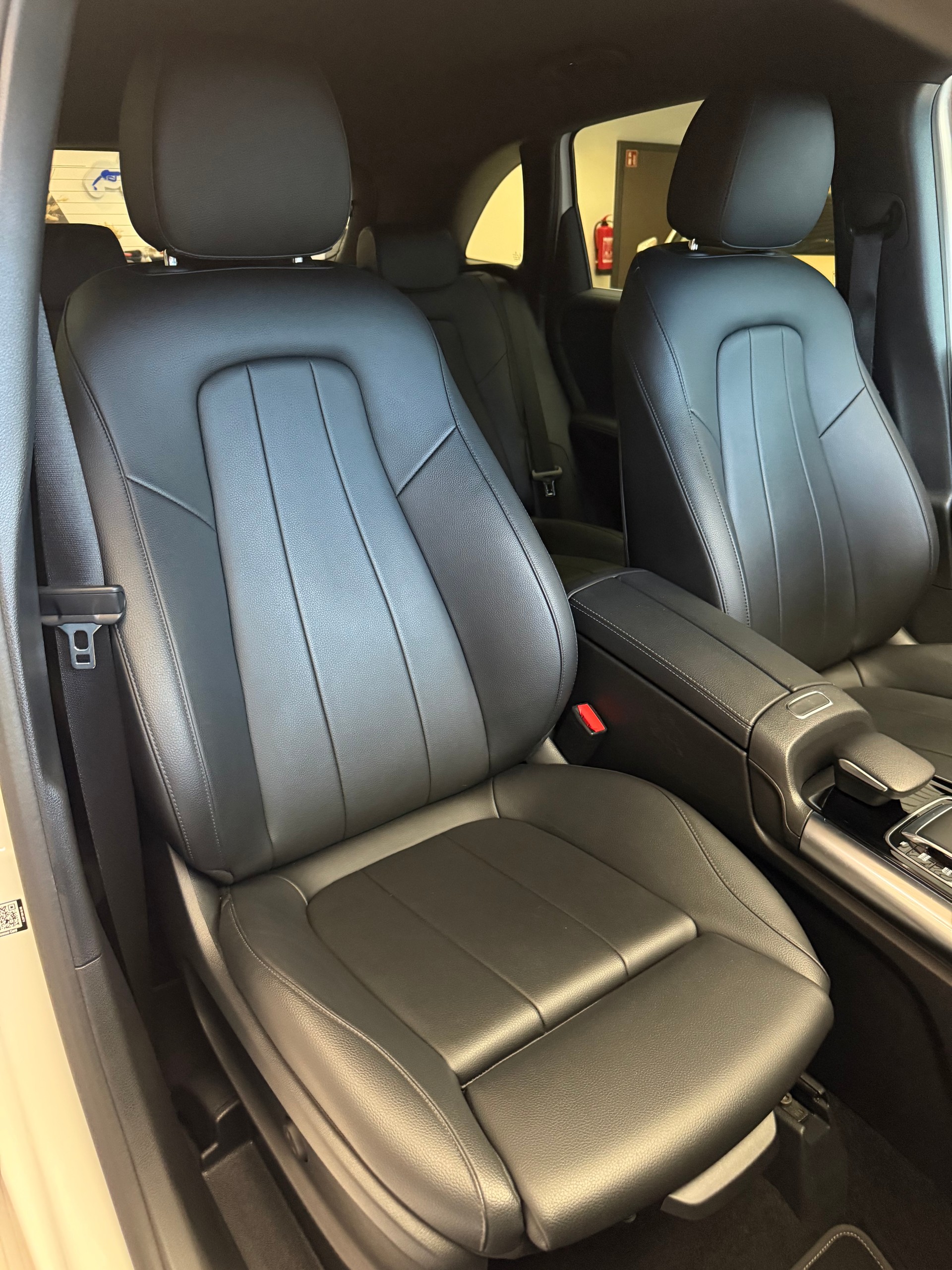 MERCEDES-BENZ B 200 Progressive 7G-DCT-image-12