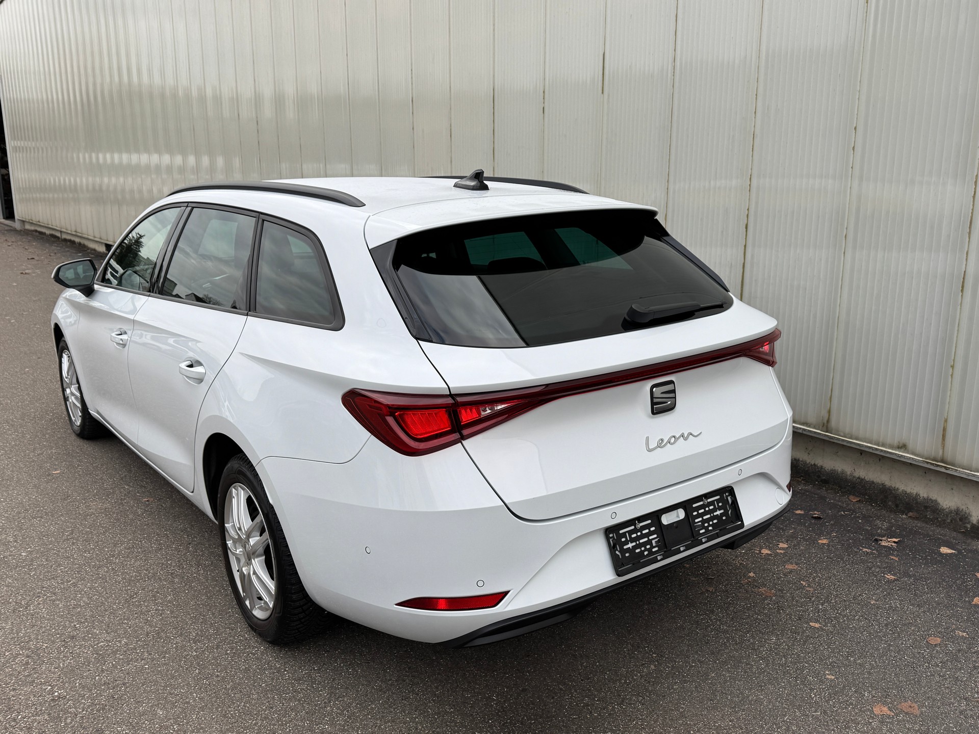 SEAT Leon ST 2.0 TDI EVO DSG Style-image-3