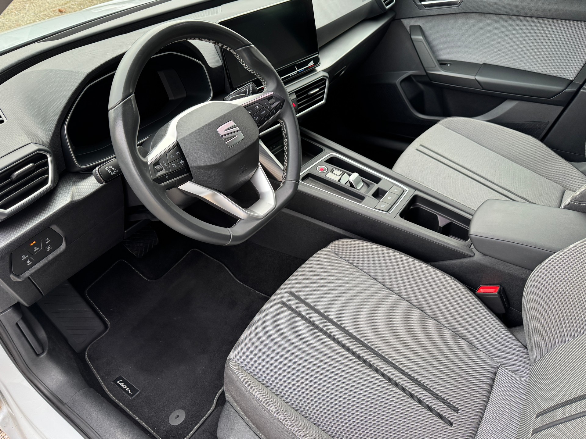 SEAT Leon ST 2.0 TDI EVO DSG Style-image-7