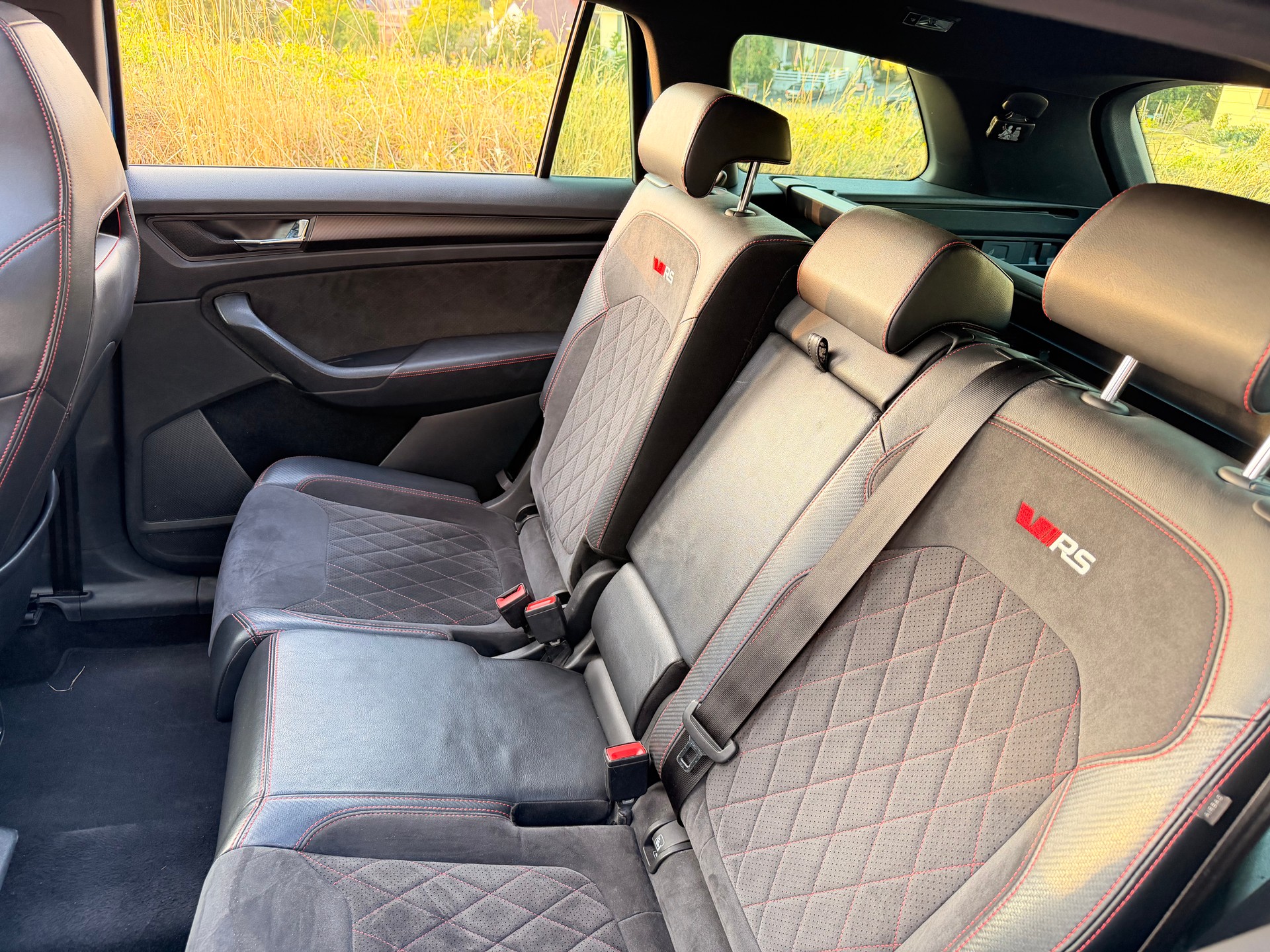SKODA 2.0 Bi-TDI 240 RS DSG-image-5