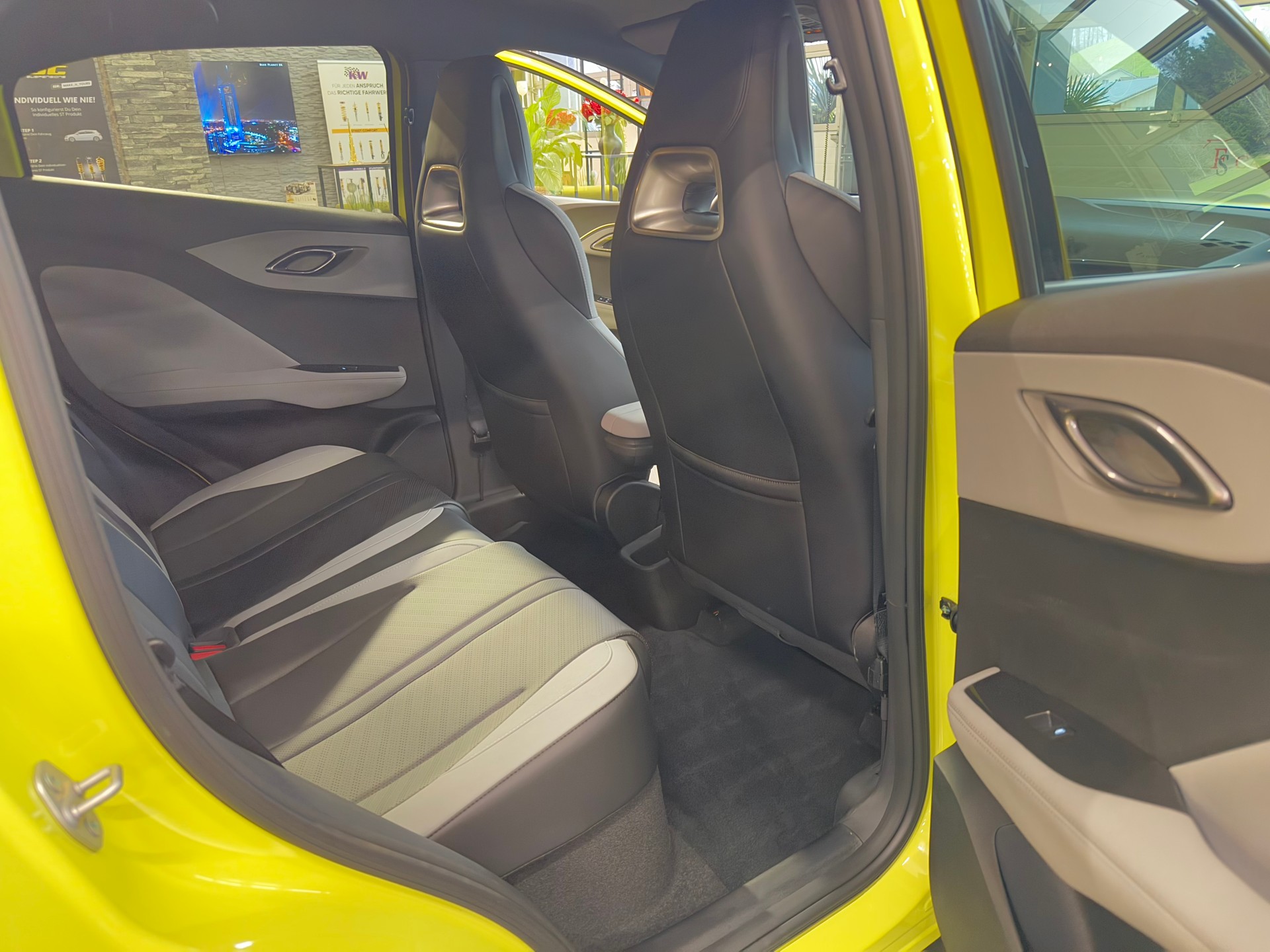 BYD Dolphin Surf 43 kWh Comfort-image-13