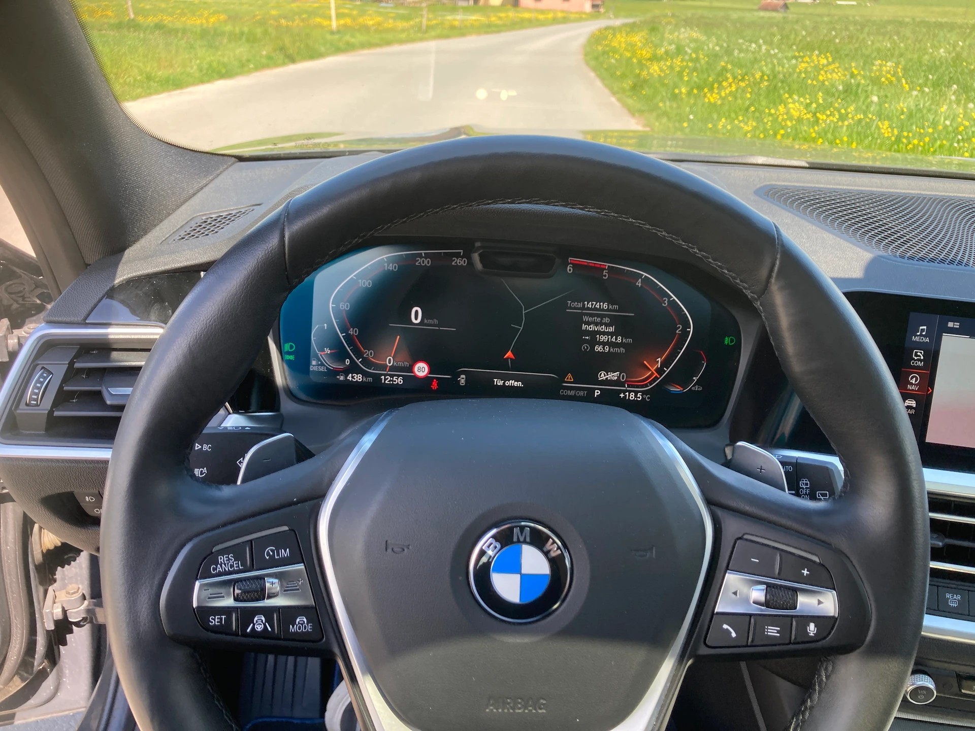 BMW 320d xDrive 48V Touring Luxury Line Steptronic-image-10