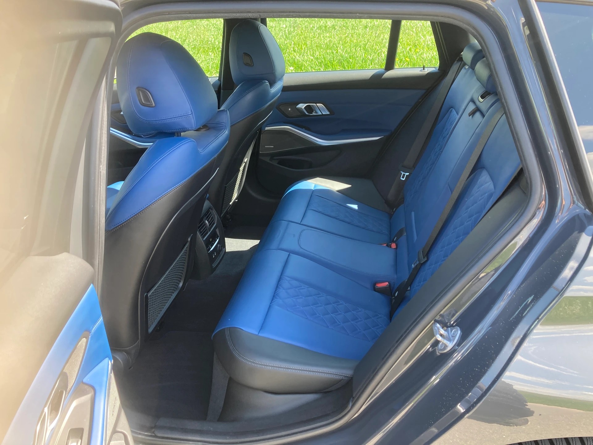 BMW 320d xDrive 48V Touring Luxury Line Steptronic-image-8