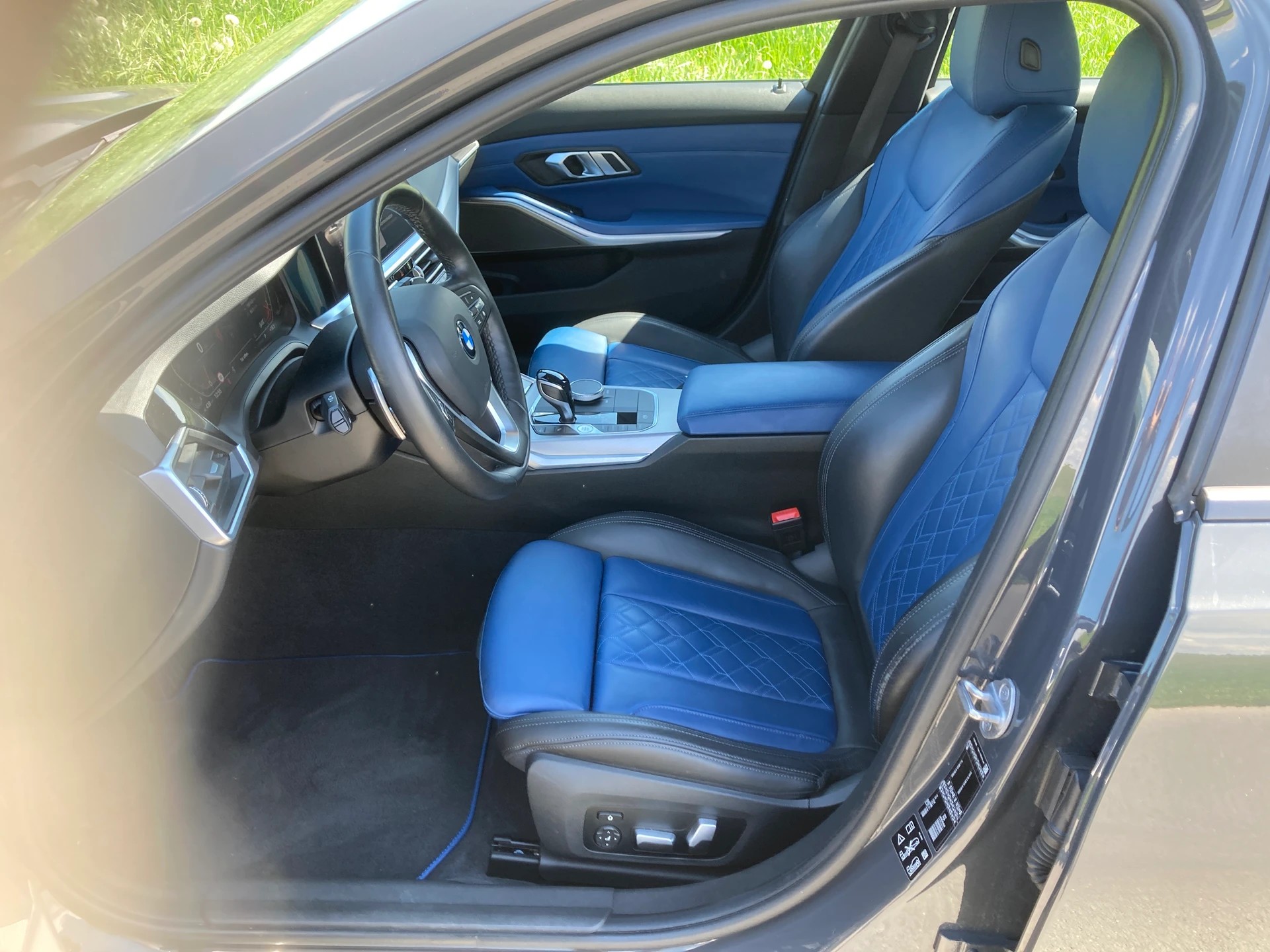 BMW 320d xDrive 48V Touring Luxury Line Steptronic-image-6