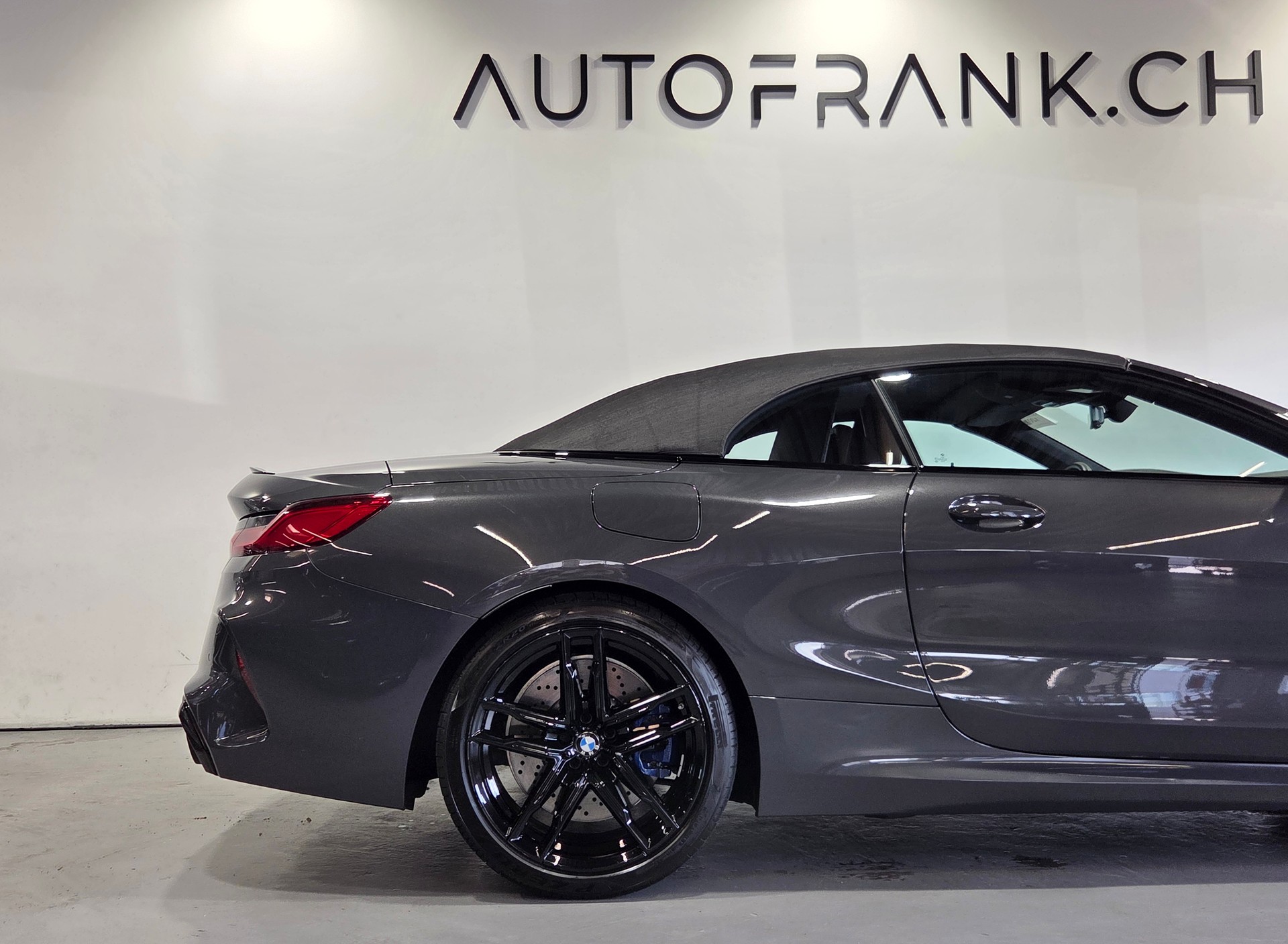 BMW M8 Competition xDrive Cabriolet-image-17