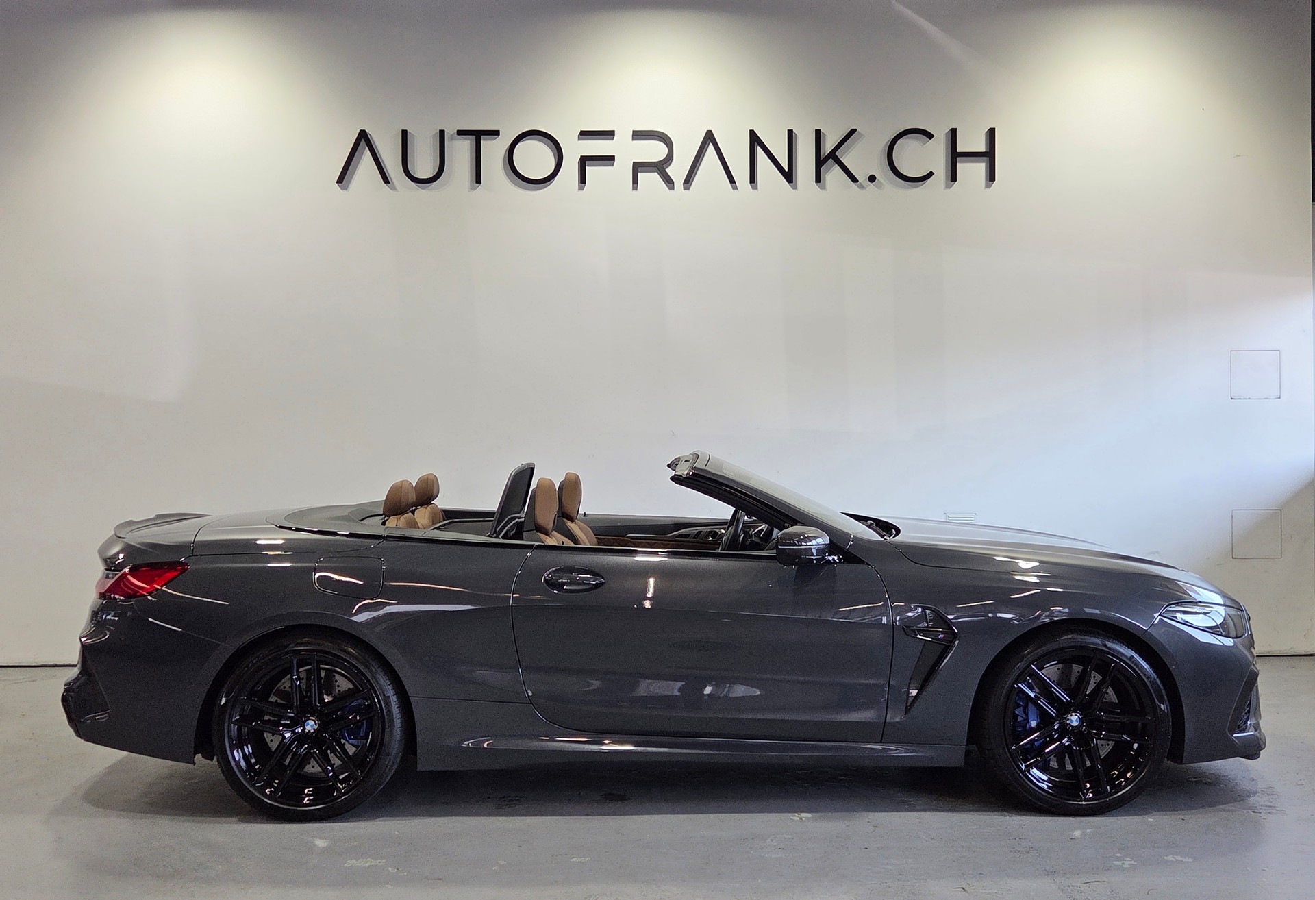BMW M8 Competition xDrive Cabriolet-image-1