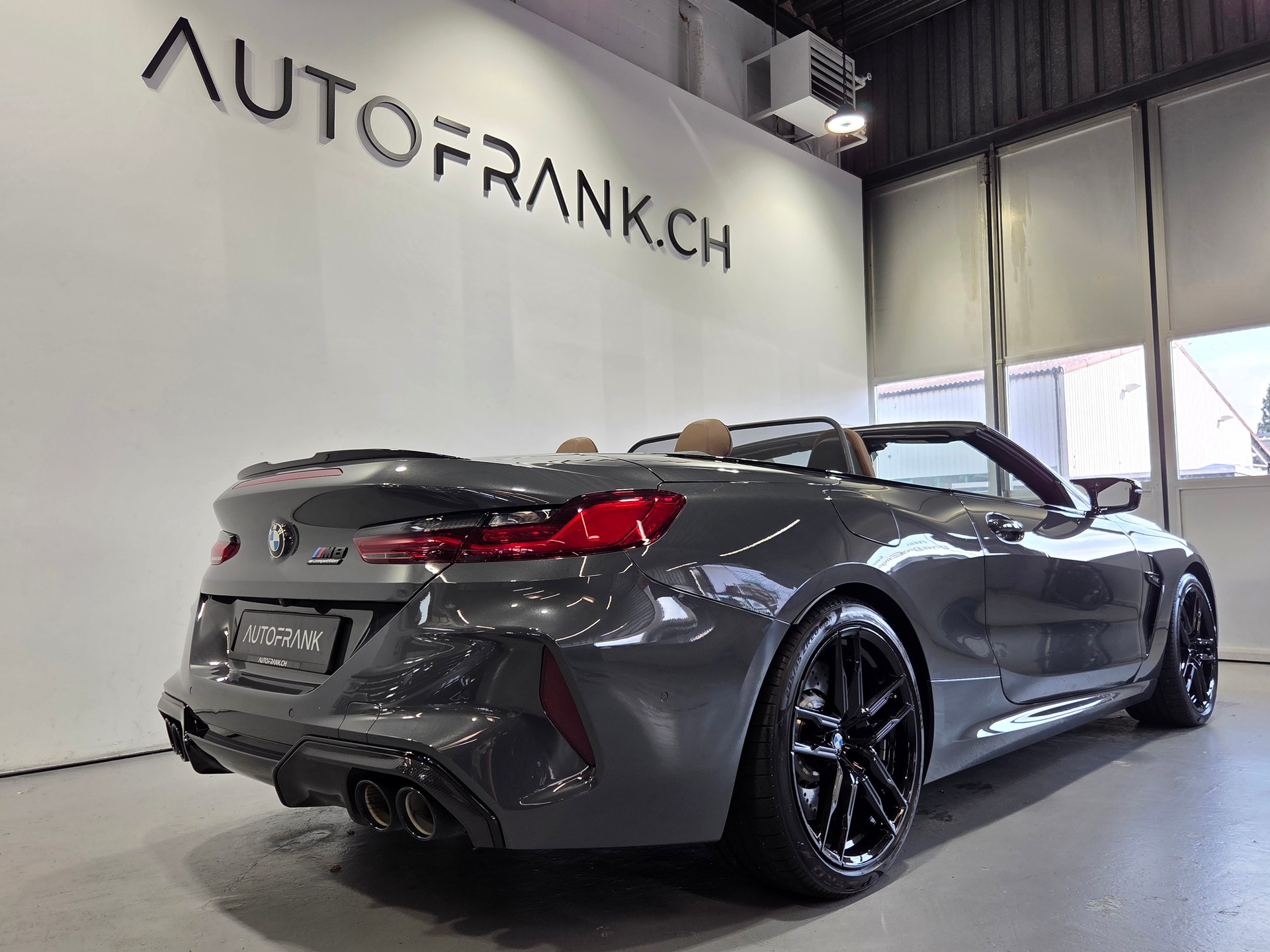 BMW M8 Competition xDrive Cabriolet-image-3