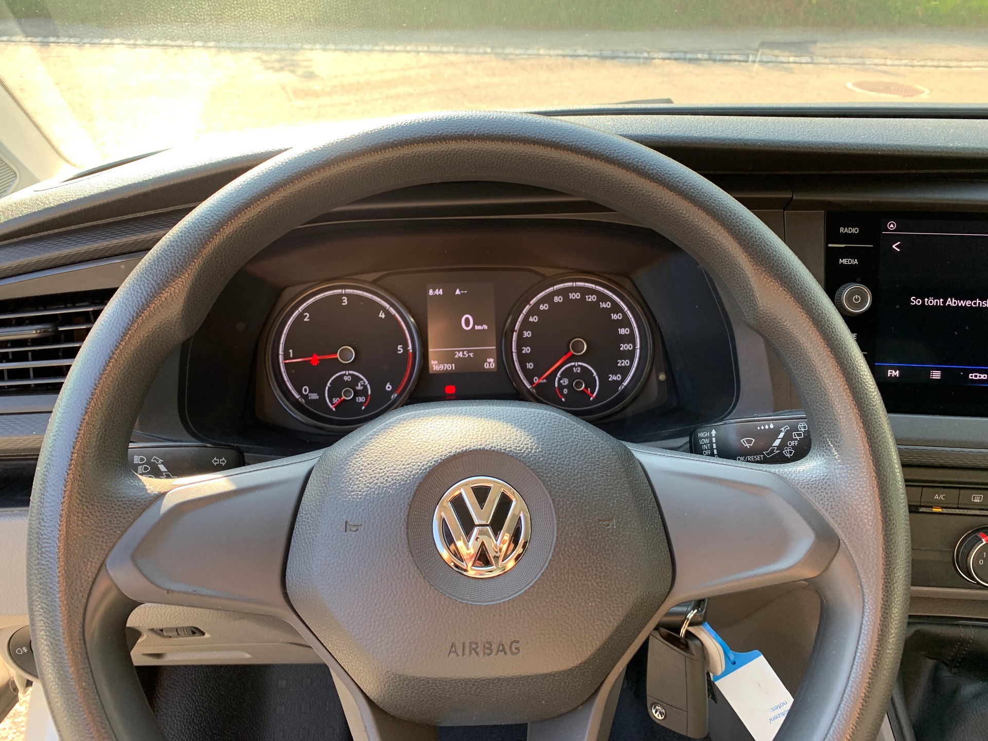VW T6.1 2.0 TDI-image-9
