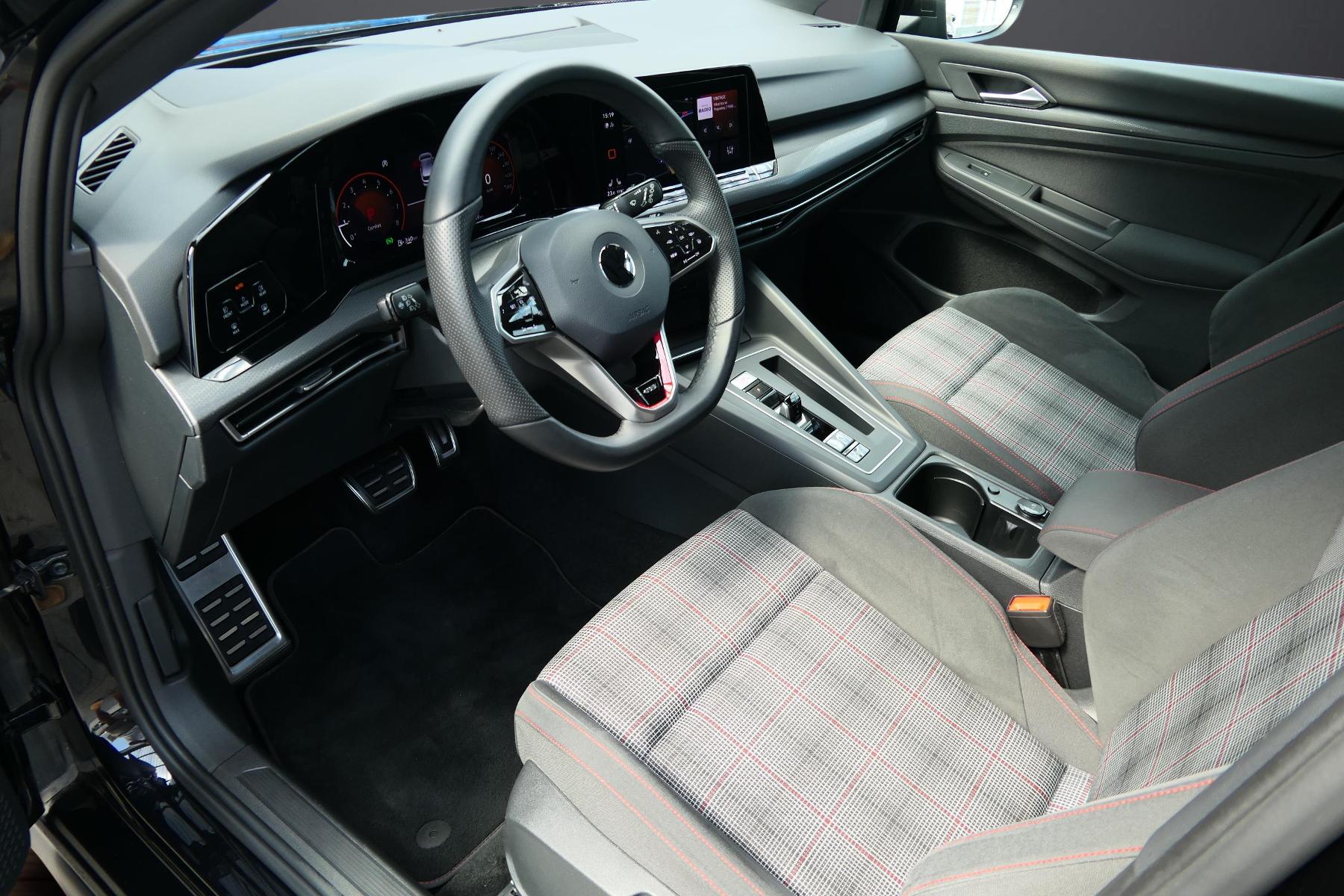 VW Golf VIII 2.0 TSI GTI DSG-image-6