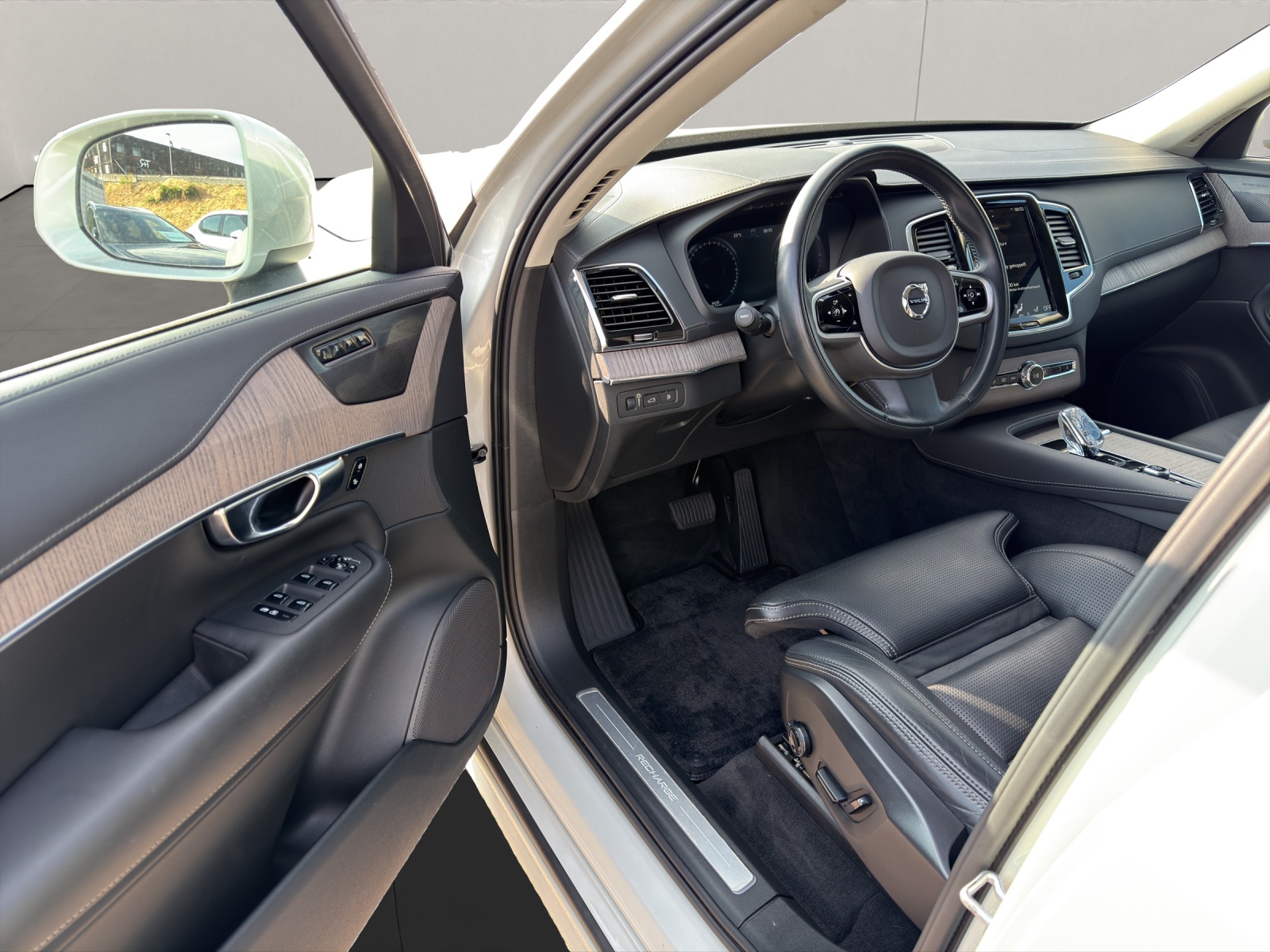 VOLVO XC90 2.0 T8 TE Inscription 7P. eAWD-image-7