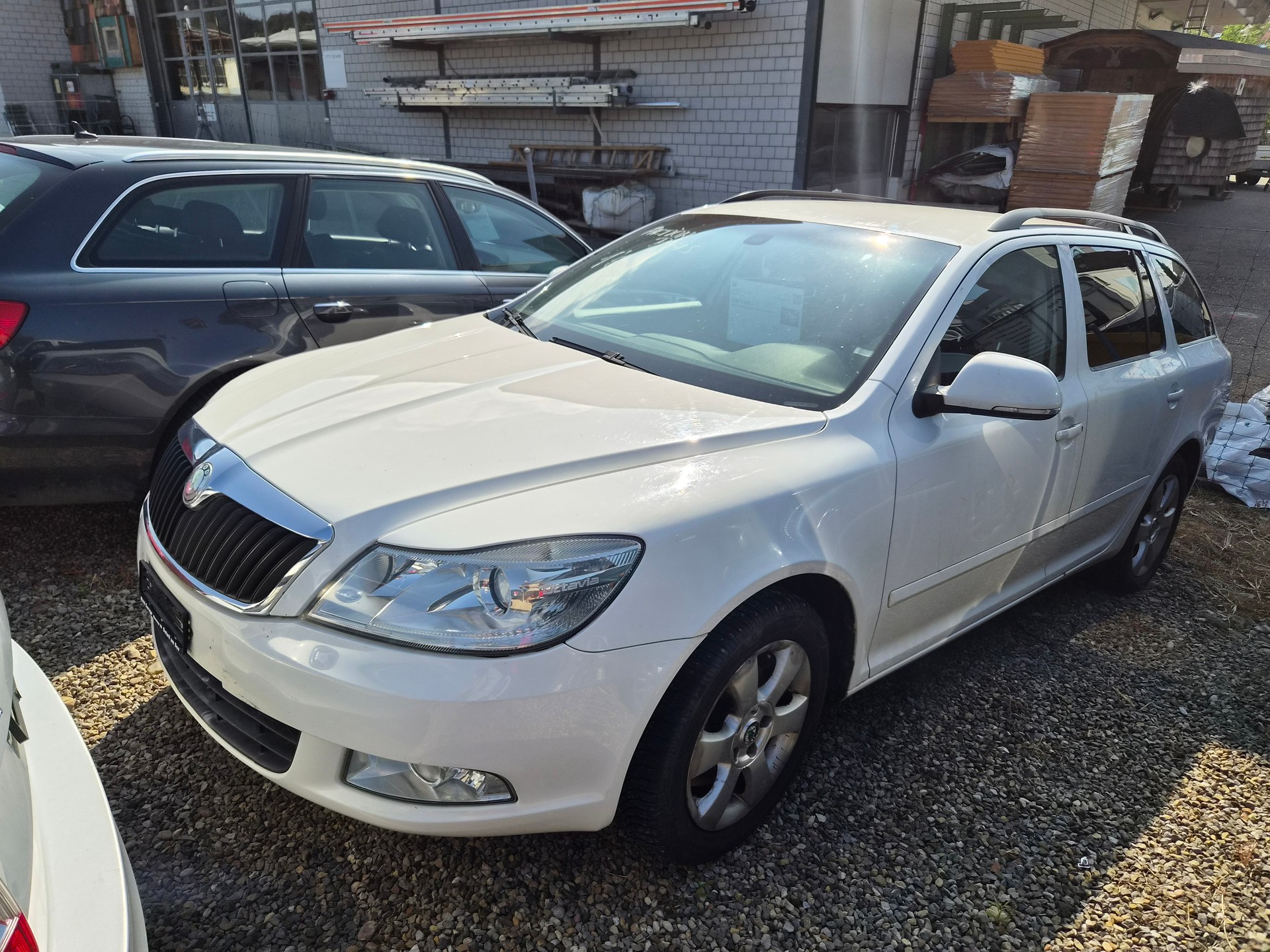 SKODA Octavia Combi 1.4 TSI Classic DSG-image-0