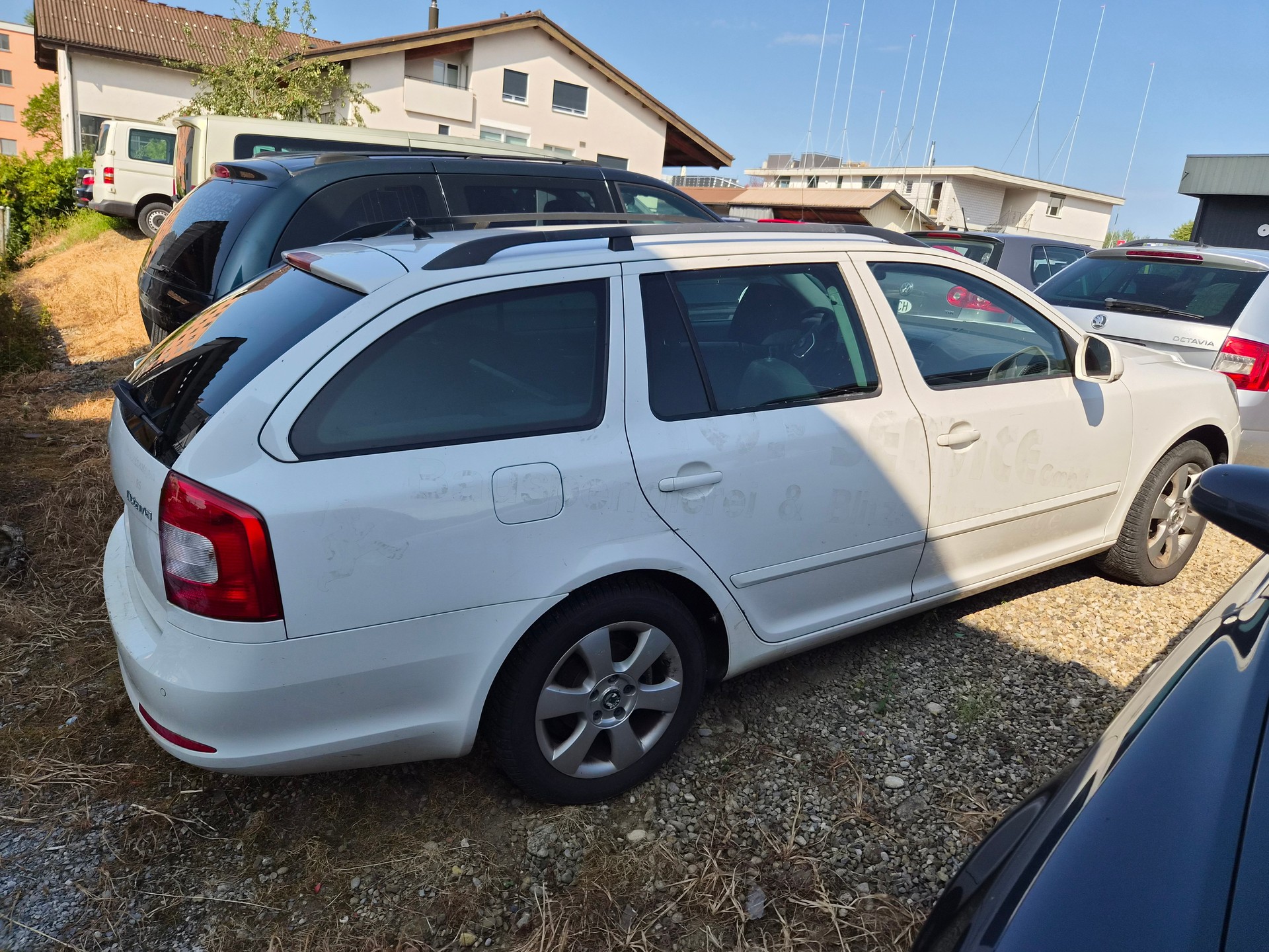 SKODA Octavia Combi 1.4 TSI Classic DSG-image-2