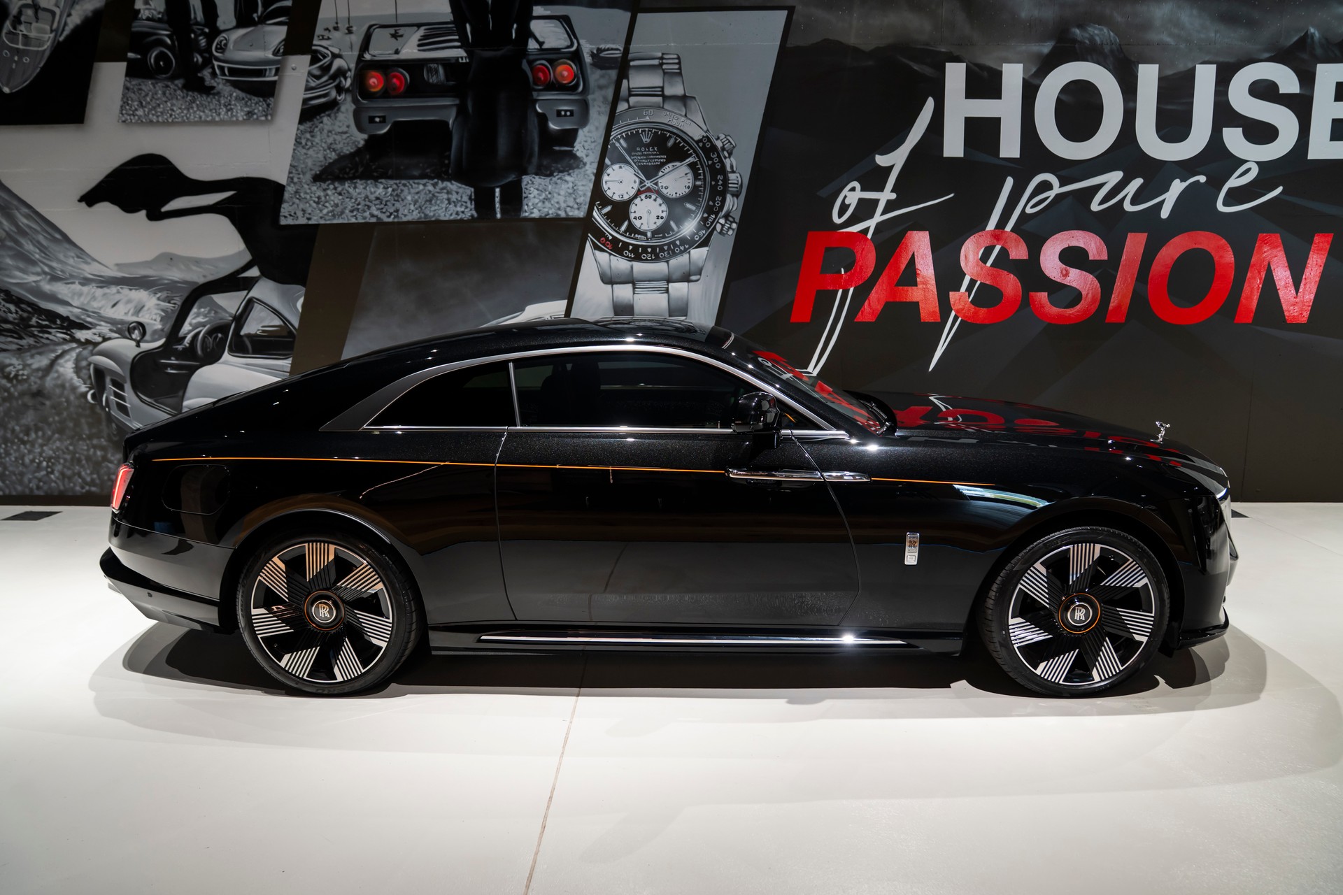 ROLLS-ROYCE Spectre-image-2