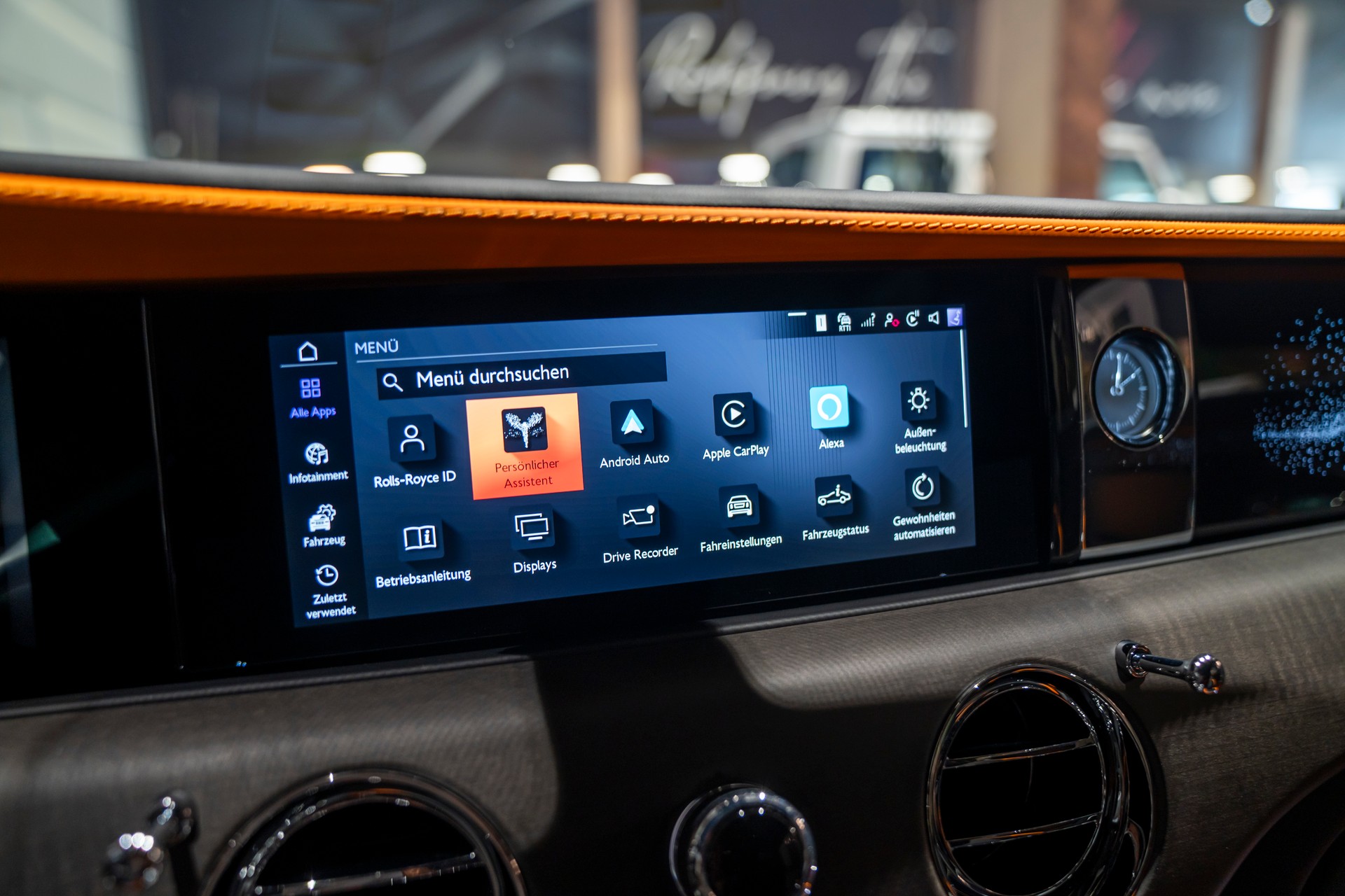 ROLLS-ROYCE Spectre-image-14