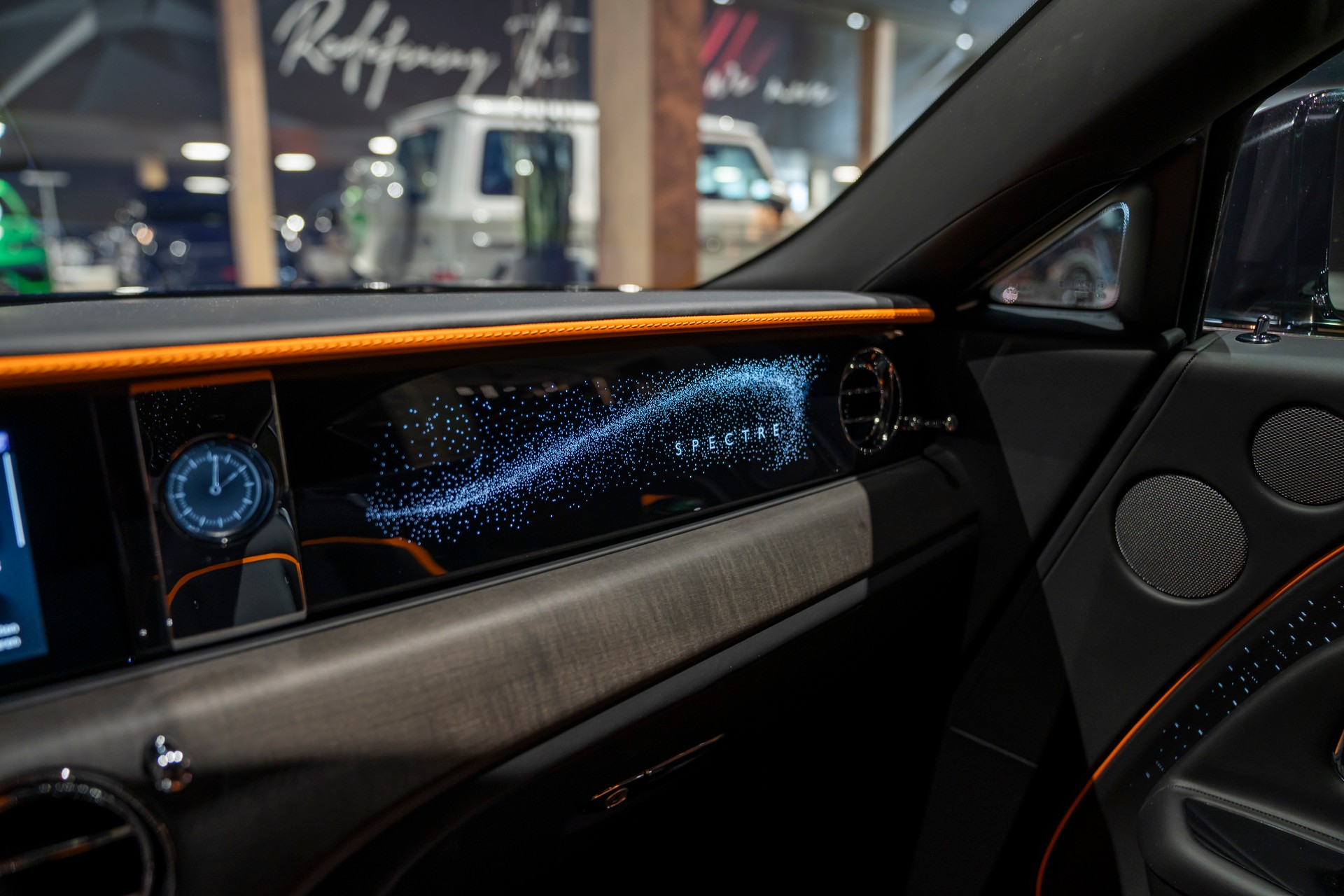 ROLLS-ROYCE Spectre-image-15