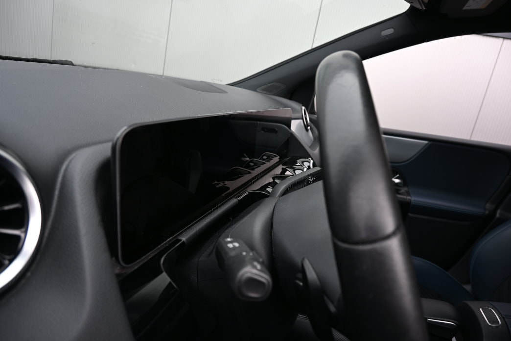 MERCEDES-BENZ B 180 d 7G-DCT-image-9