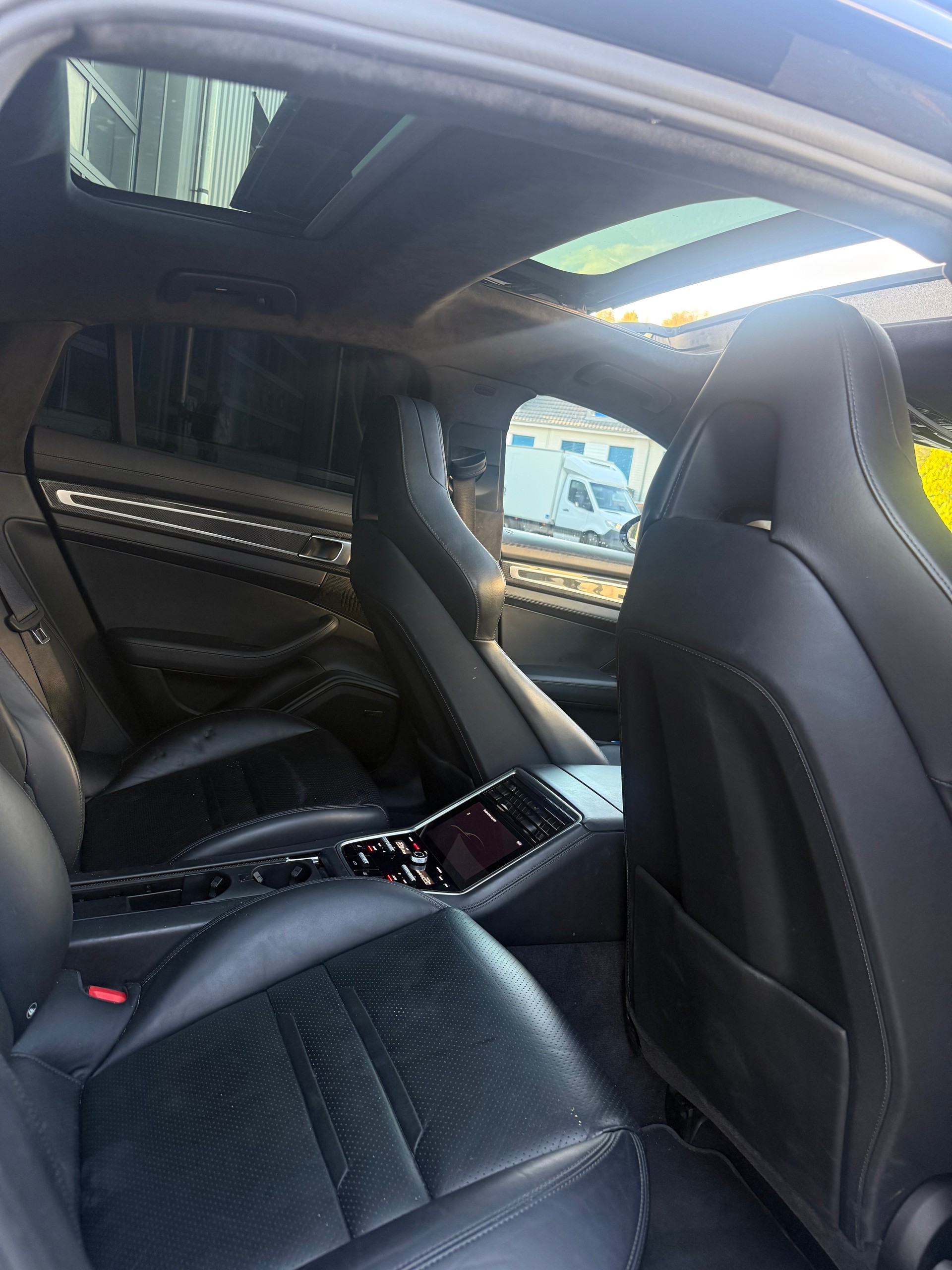 PORSCHE Panamera Turbo PDK-image-5