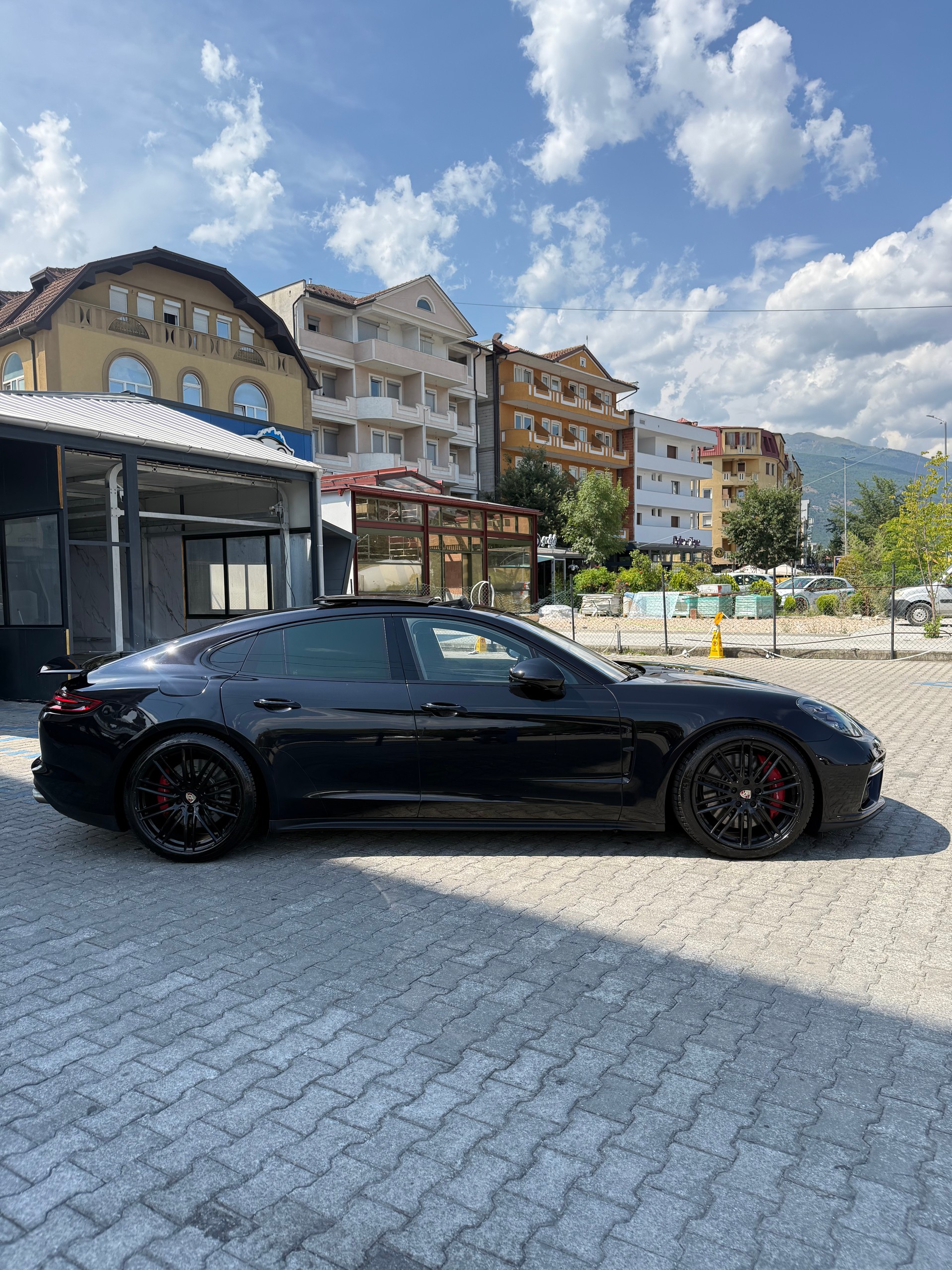 PORSCHE Panamera Turbo PDK-image-2