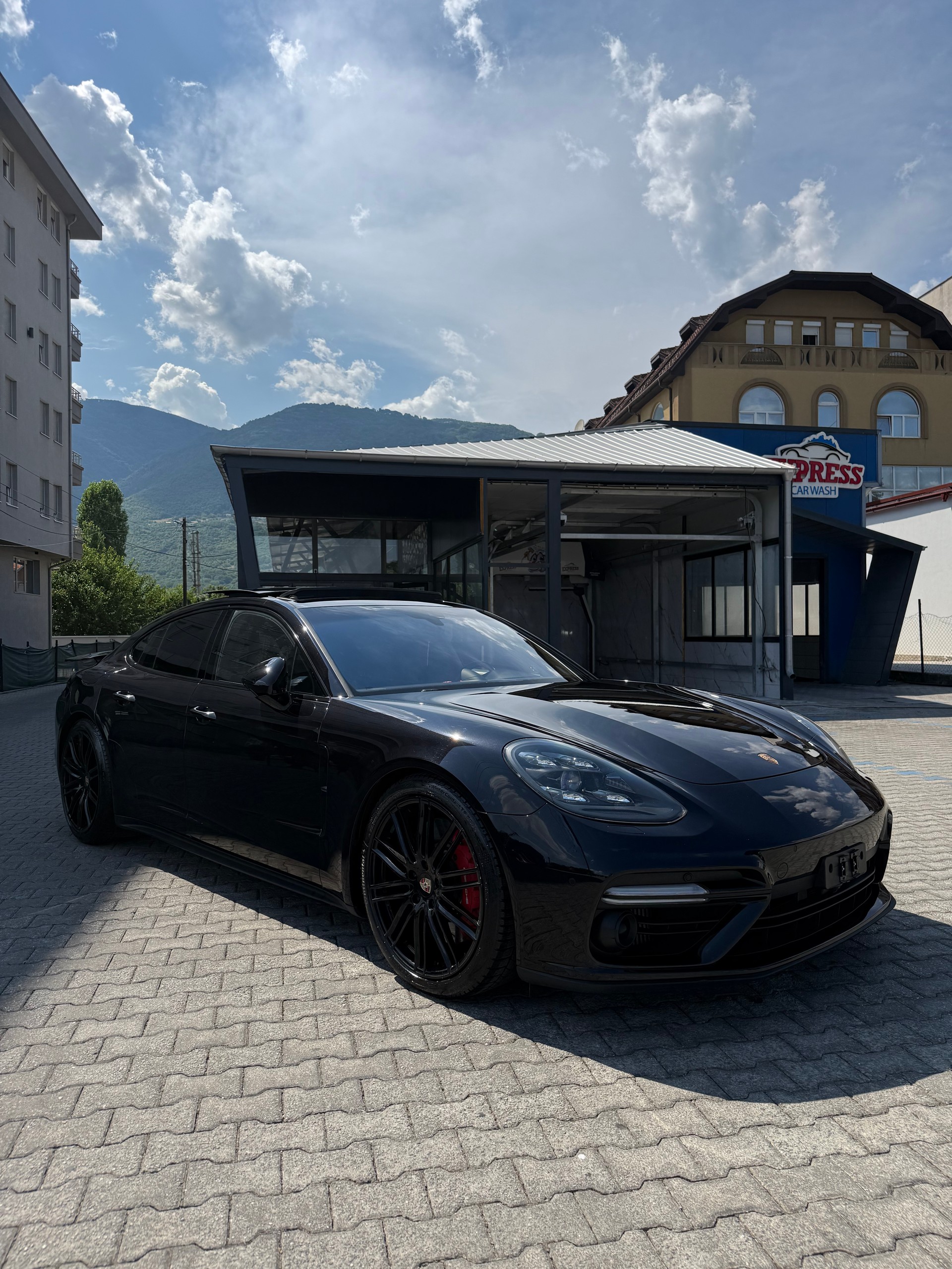 PORSCHE Panamera Turbo PDK-image-0