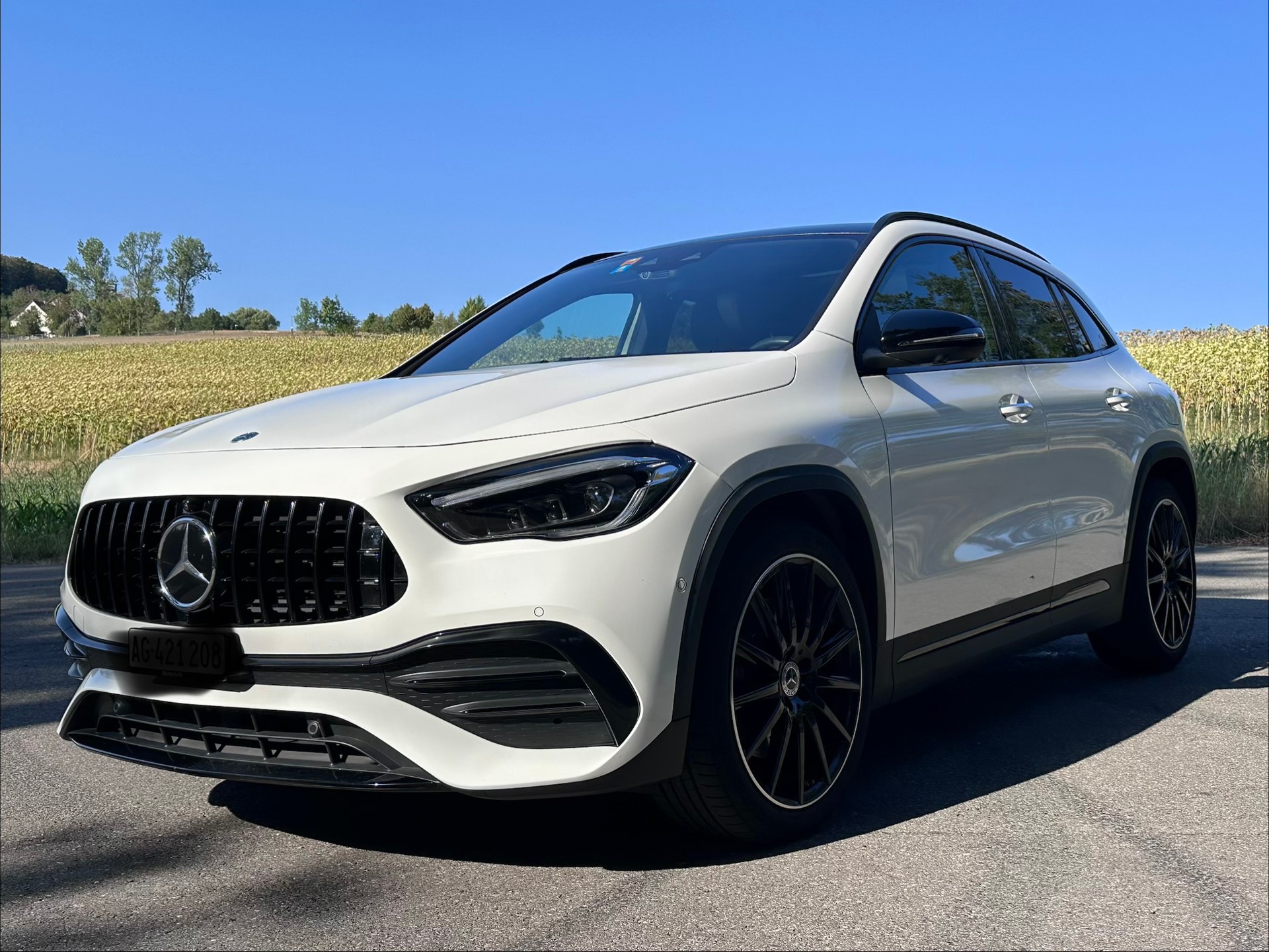 MERCEDES-BENZ GLA 250 AMG Line 4matic