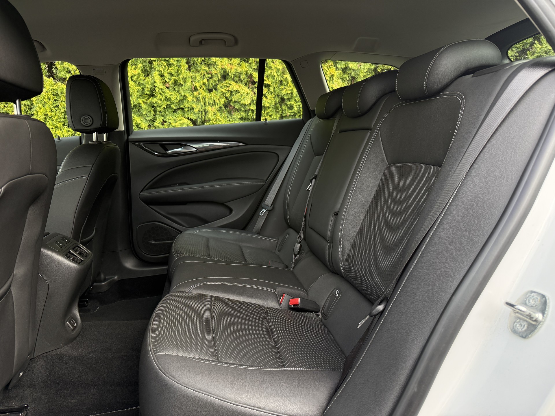 OPEL Insignia 1.6 T Sports Tourer Excellence Automatic-image-19