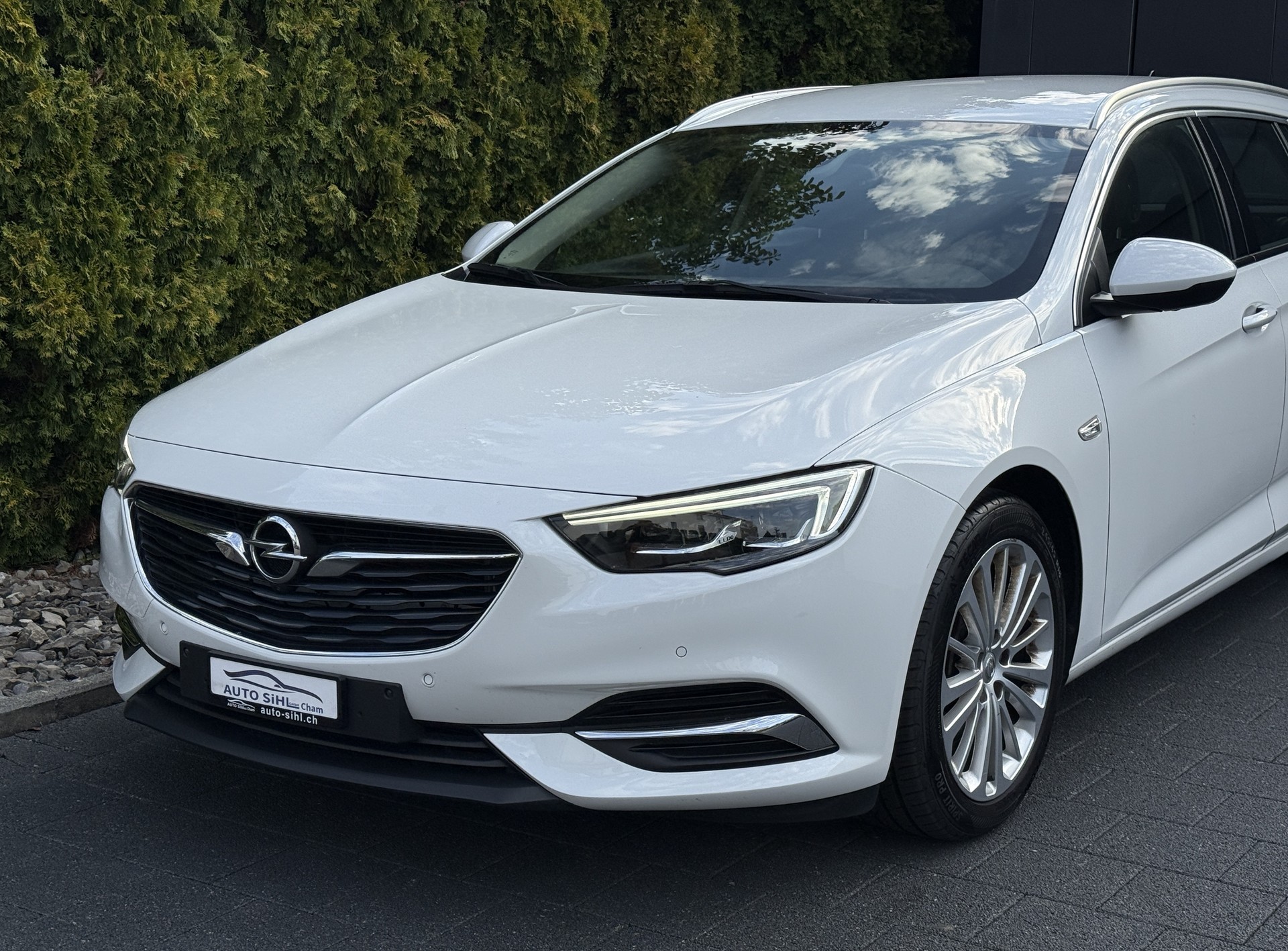 OPEL Insignia 1.6 T Sports Tourer Excellence Automatic-image-8