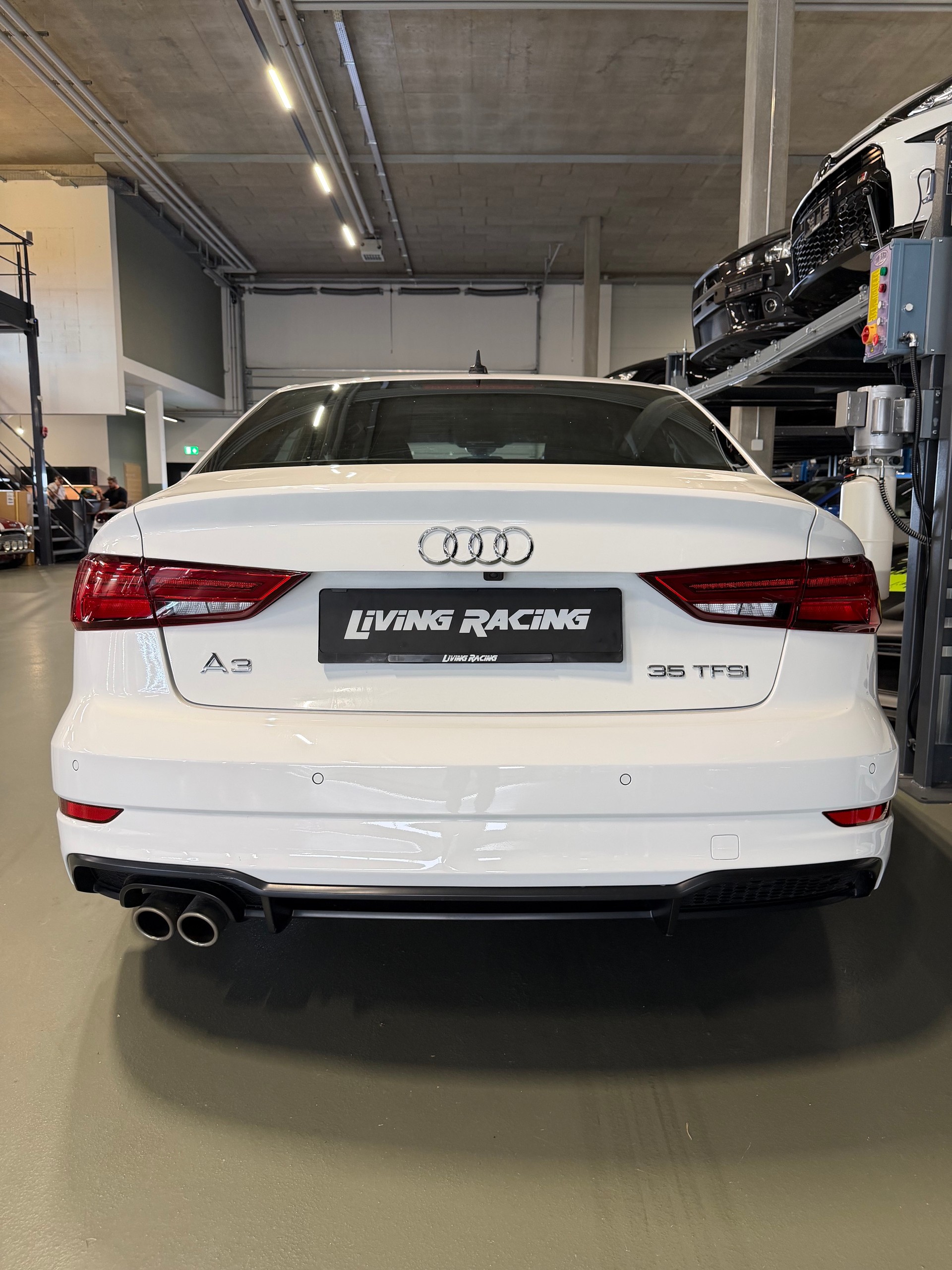 AUDI A3 Limousine 35 TFSI Sport S-tronic-image-3