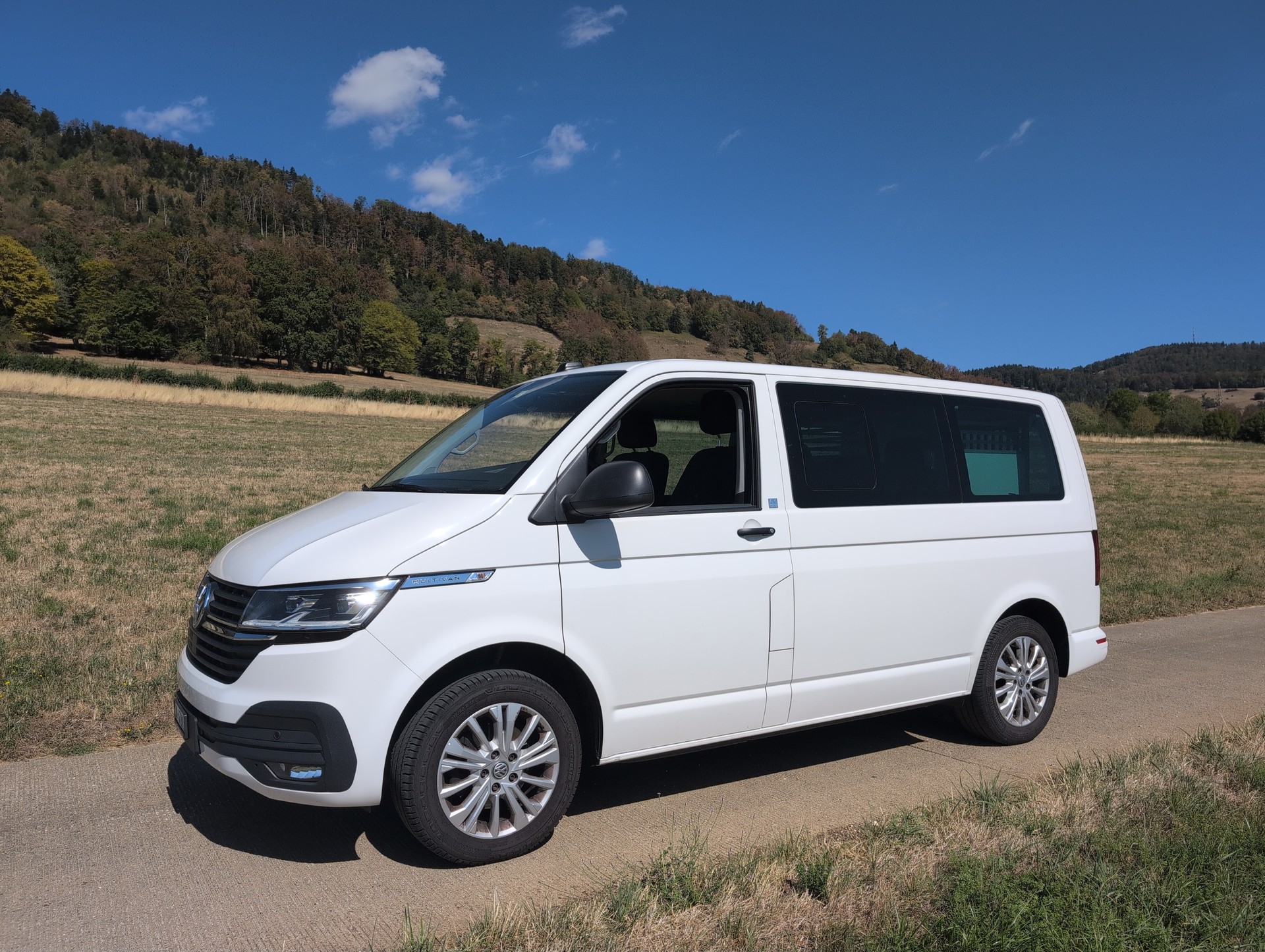 VW 2.0 TDI 150 Liberty Edition DSG 4m-image-0