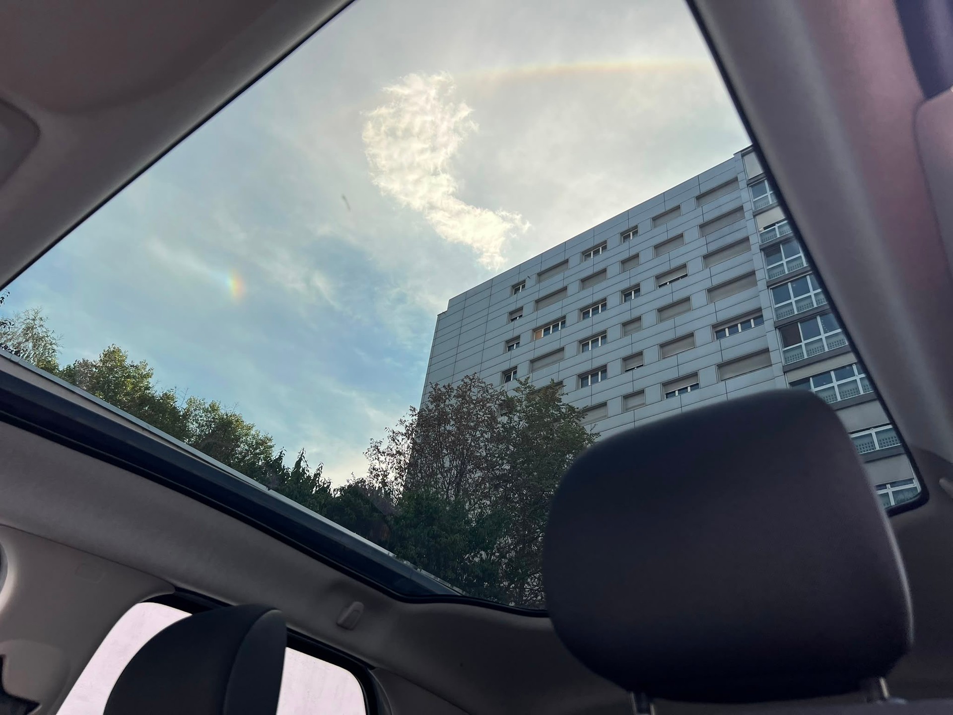 CITROEN C4 Cactus 1.2 VTi Shine-image-11