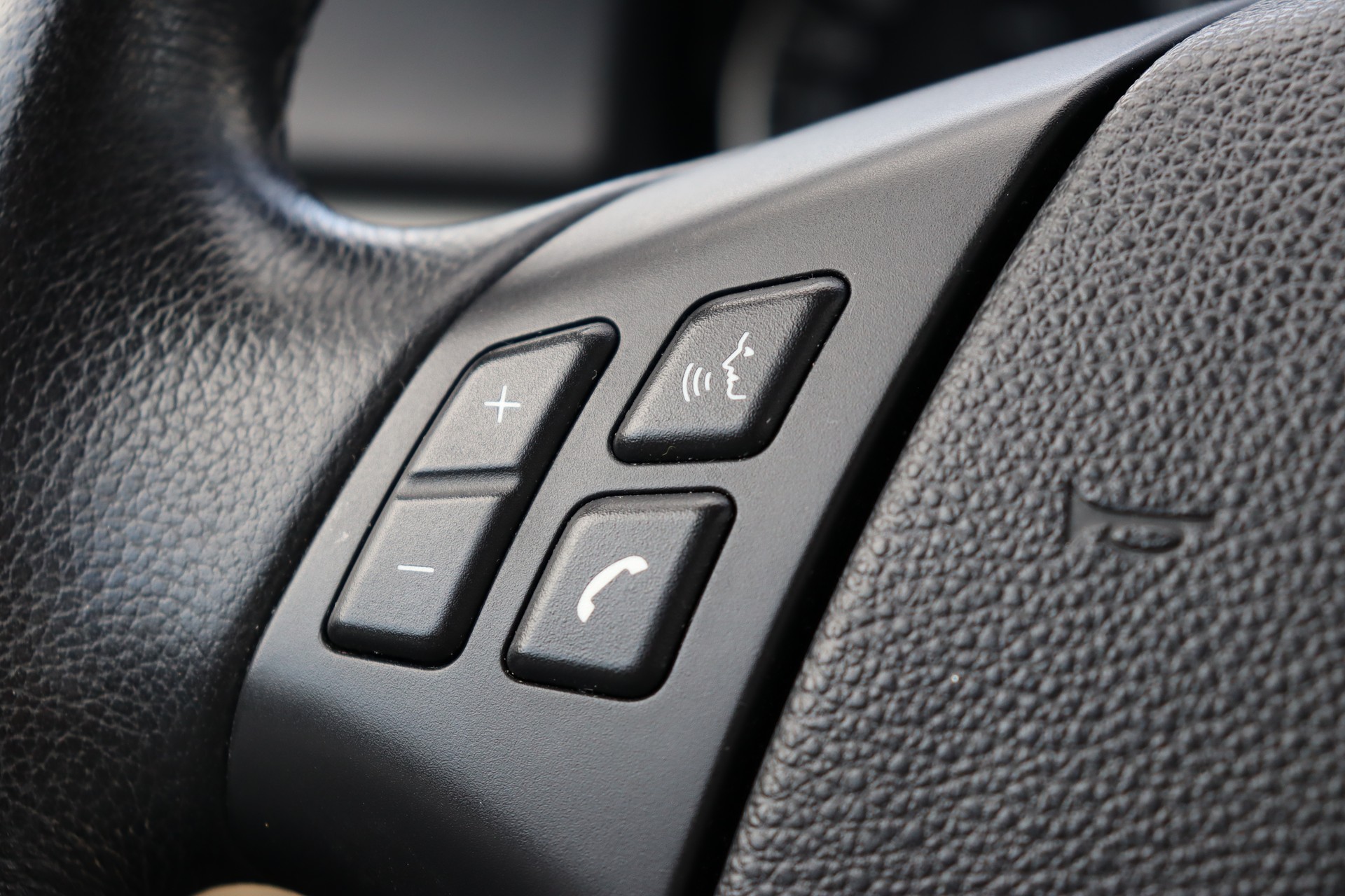BMW 320i Access Steptronic-image-27