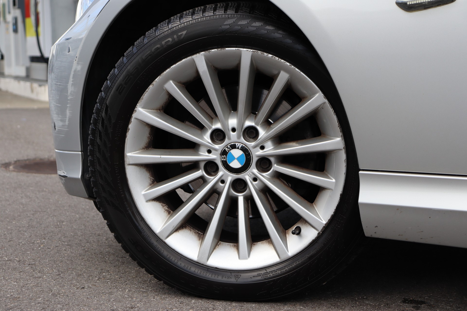 BMW 320i Access Steptronic-image-6