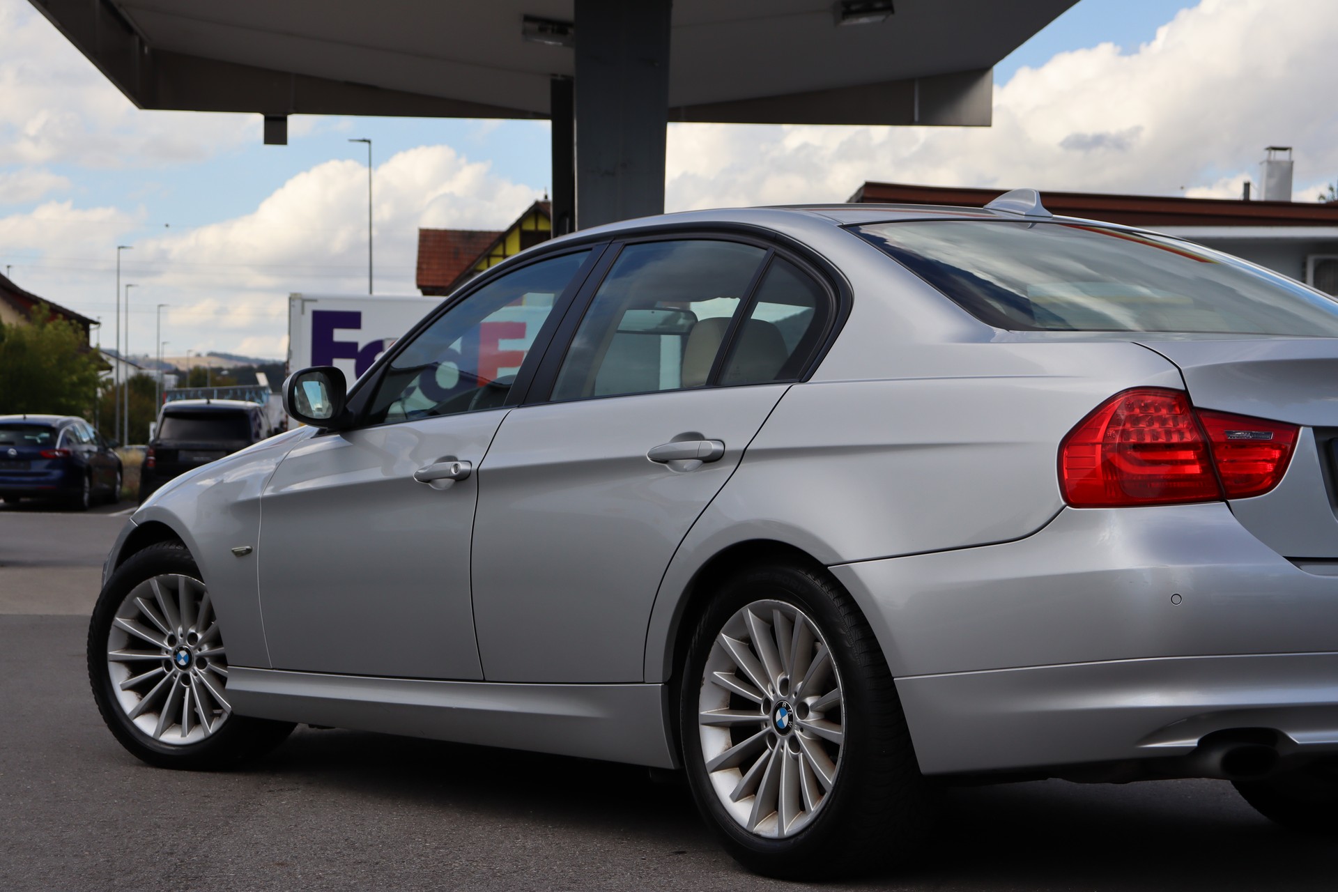BMW 320i Access Steptronic-image-5