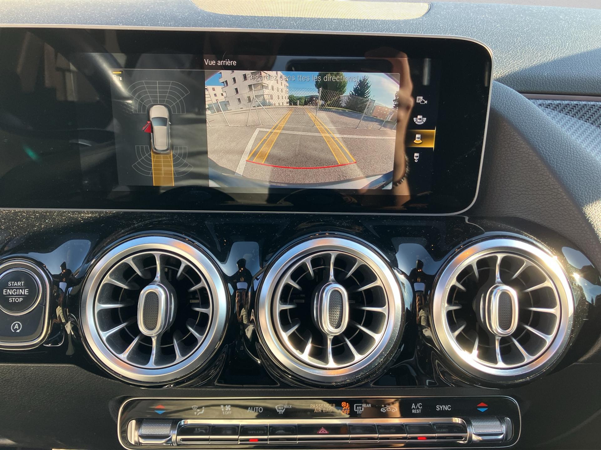 MERCEDES-BENZ B 220 4Matic AMG Line 7G-DCT-image-12