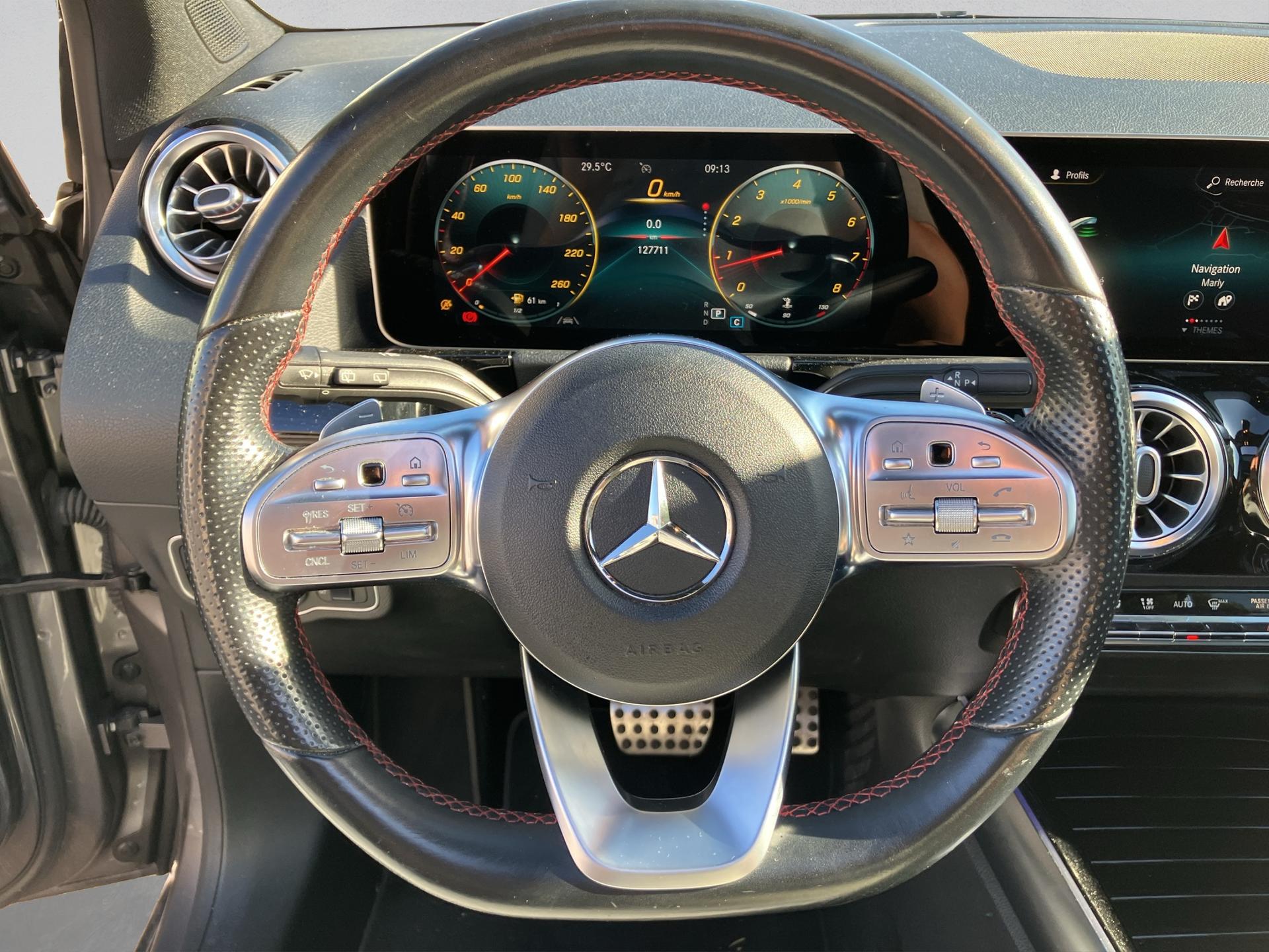 MERCEDES-BENZ B 220 4Matic AMG Line 7G-DCT-image-9