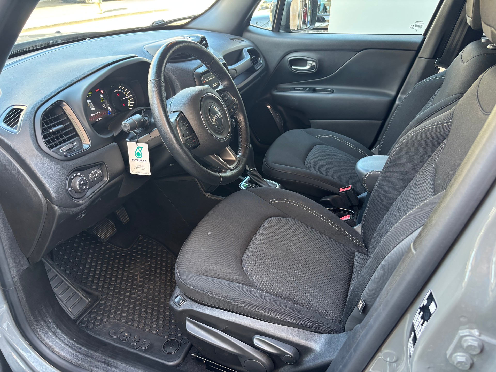JEEP Renegade 1.3 T PHEV S AWD-image-7