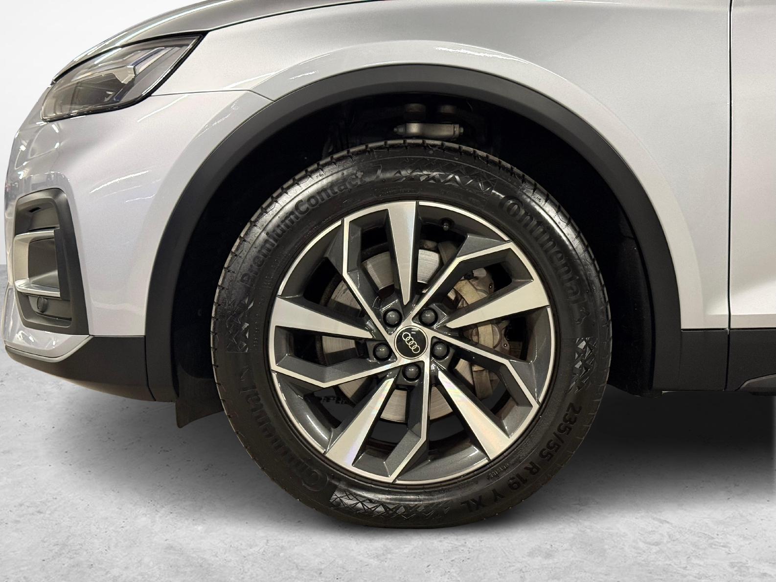 AUDI Q5 2.0 45 TFSI quattro S-Tronic-image-8