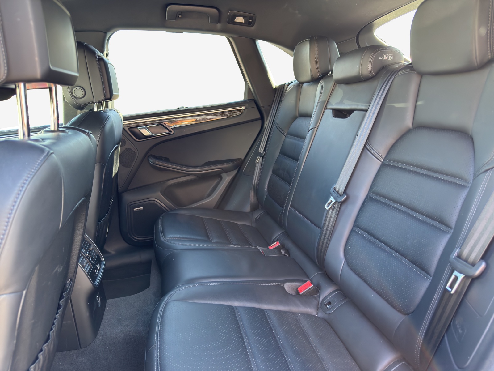 PORSCHE Macan GTS PDK-image-11