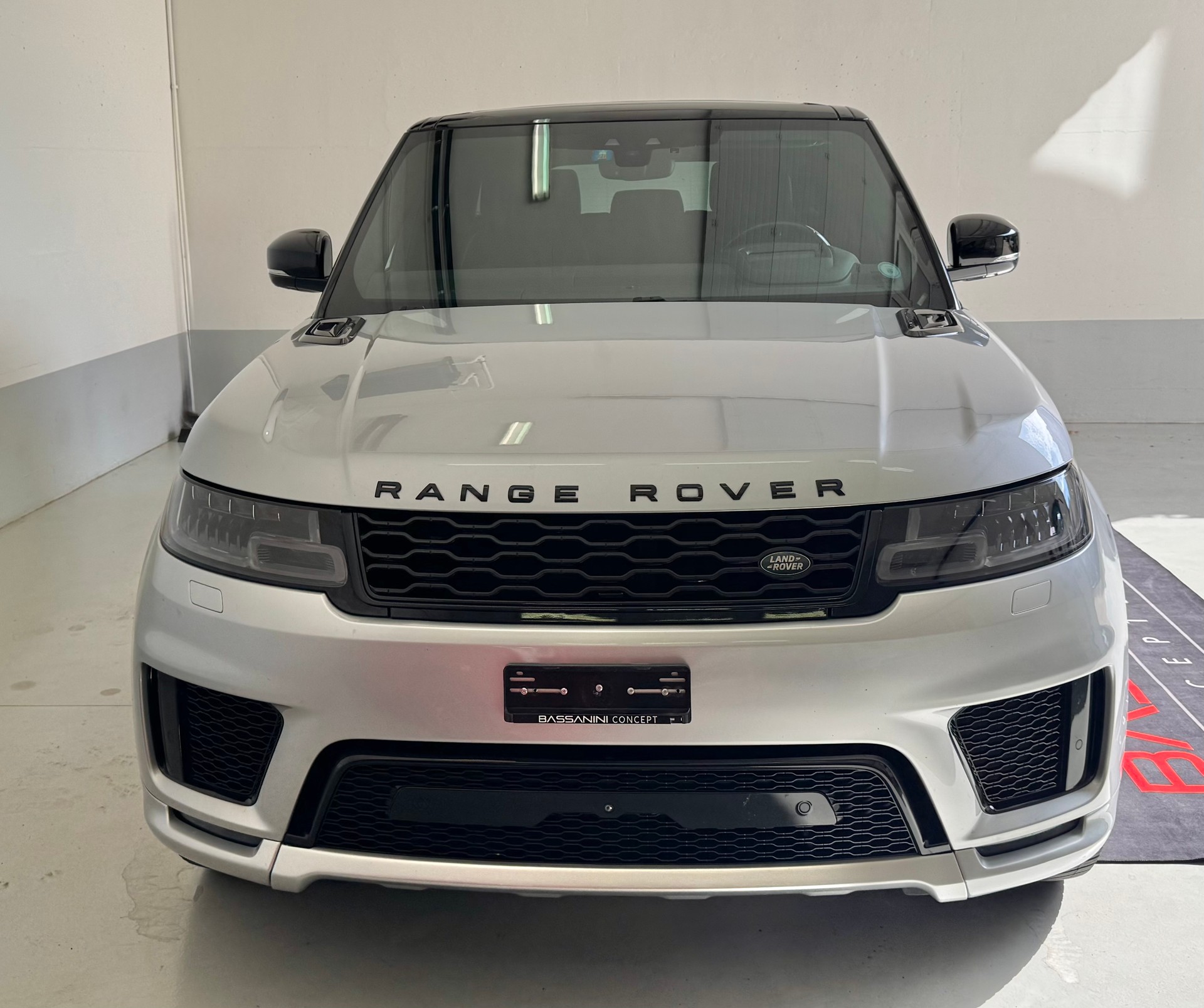 LAND ROVER Range Rover Sport 3.0 SDV6 HSE Dynamic Automatic-image-2