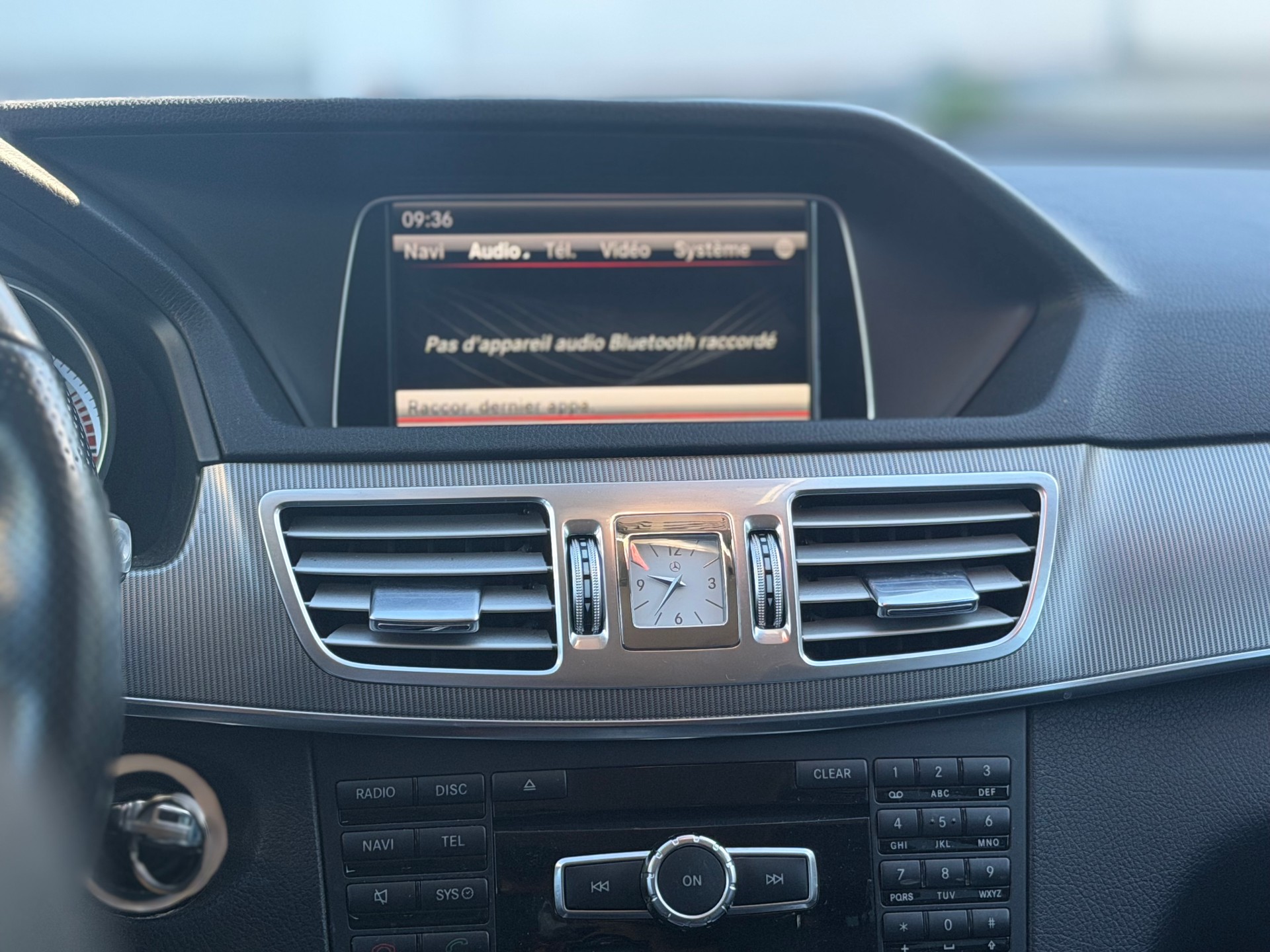MERCEDES-BENZ E 350 BlueTEC Avantgarde 4Matic 7G-Tronic-image-9