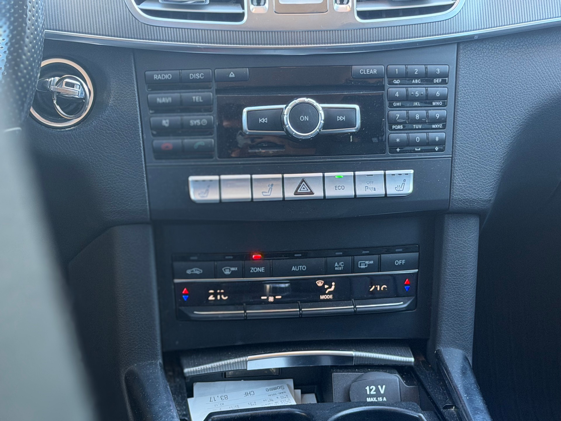 MERCEDES-BENZ E 350 BlueTEC Avantgarde 4Matic 7G-Tronic-image-10