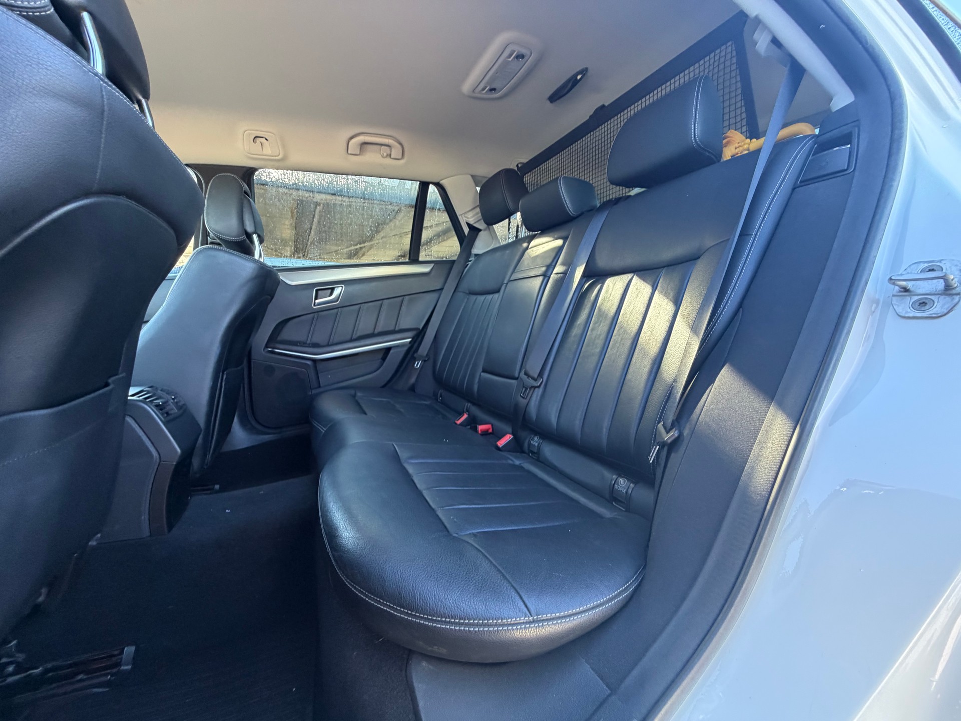 MERCEDES-BENZ E 350 BlueTEC Avantgarde 4Matic 7G-Tronic-image-7