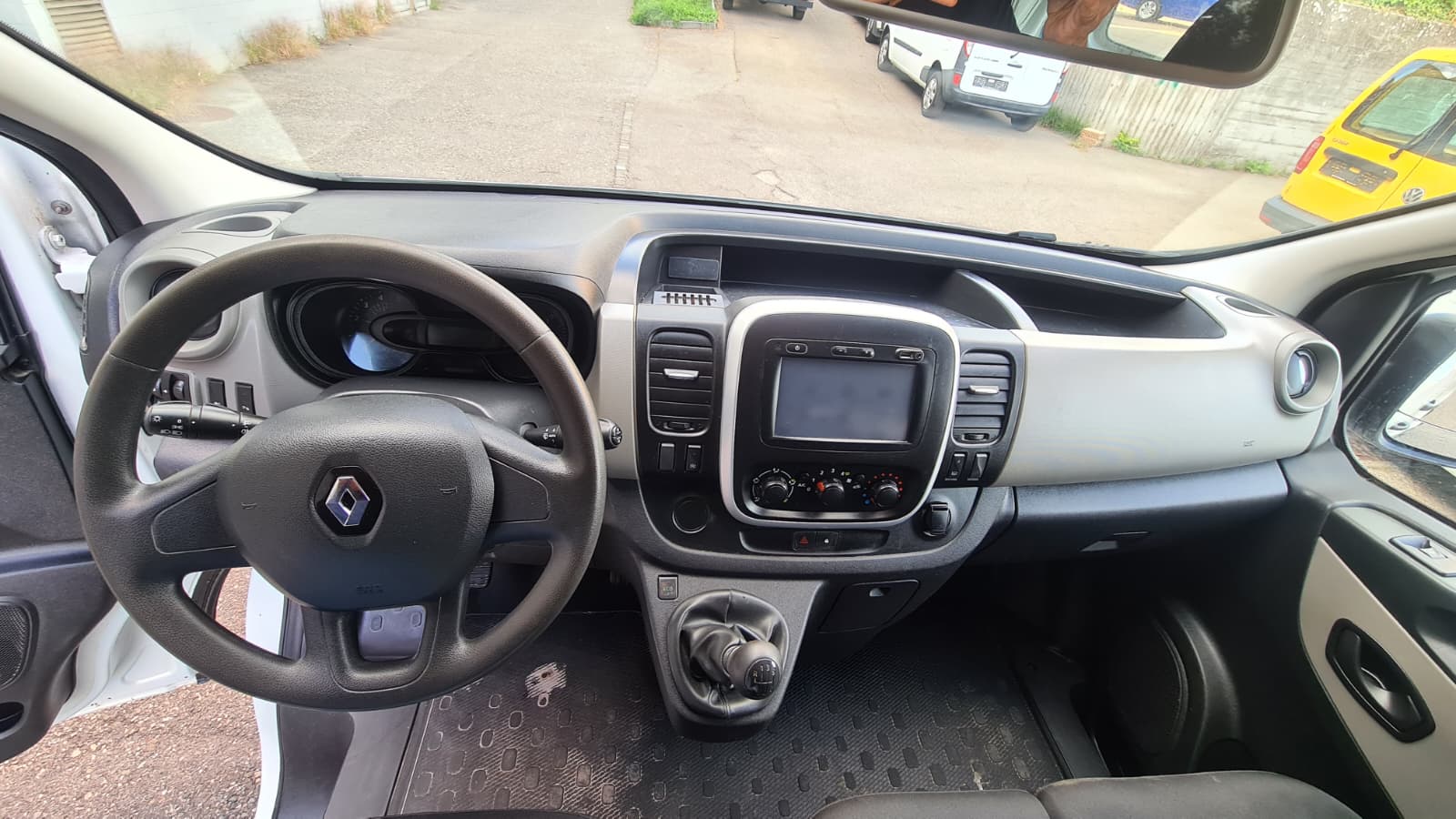 RENAULT Trafic 1.6 ENERGY TwinT. dCi125 2.9t Business L2H1 ** L2 H1 ** 3-Plätzer ** Klimaanlage ** Tempomat ** PDC ** Ab MFK & Service-image-12
