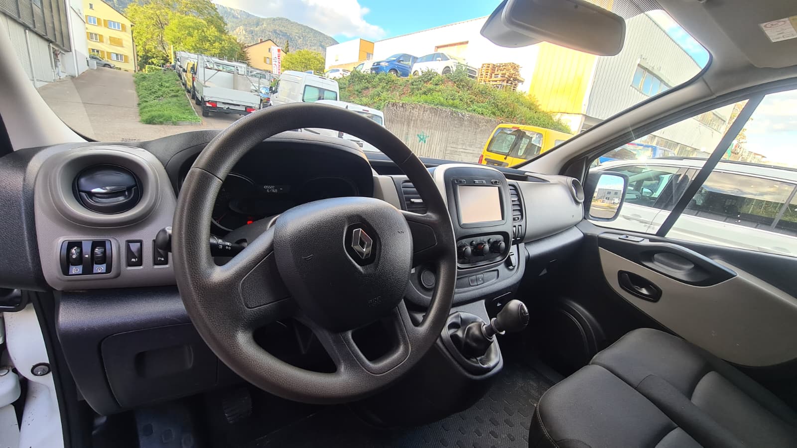 RENAULT Trafic 1.6 ENERGY TwinT. dCi125 2.9t Business L2H1 ** L2 H1 ** 3-Plätzer ** Klimaanlage ** Tempomat ** PDC ** Ab MFK & Service-image-13