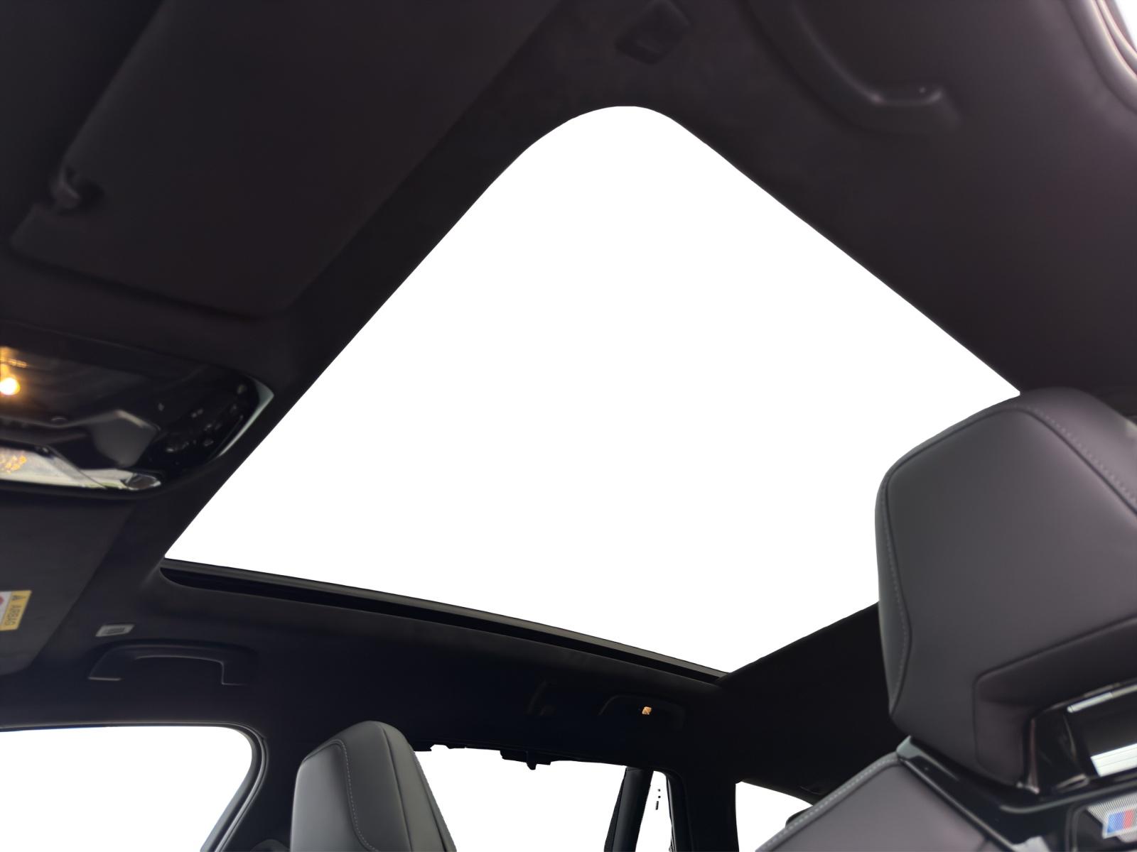 BMW M5 xDrive Touring-image-22