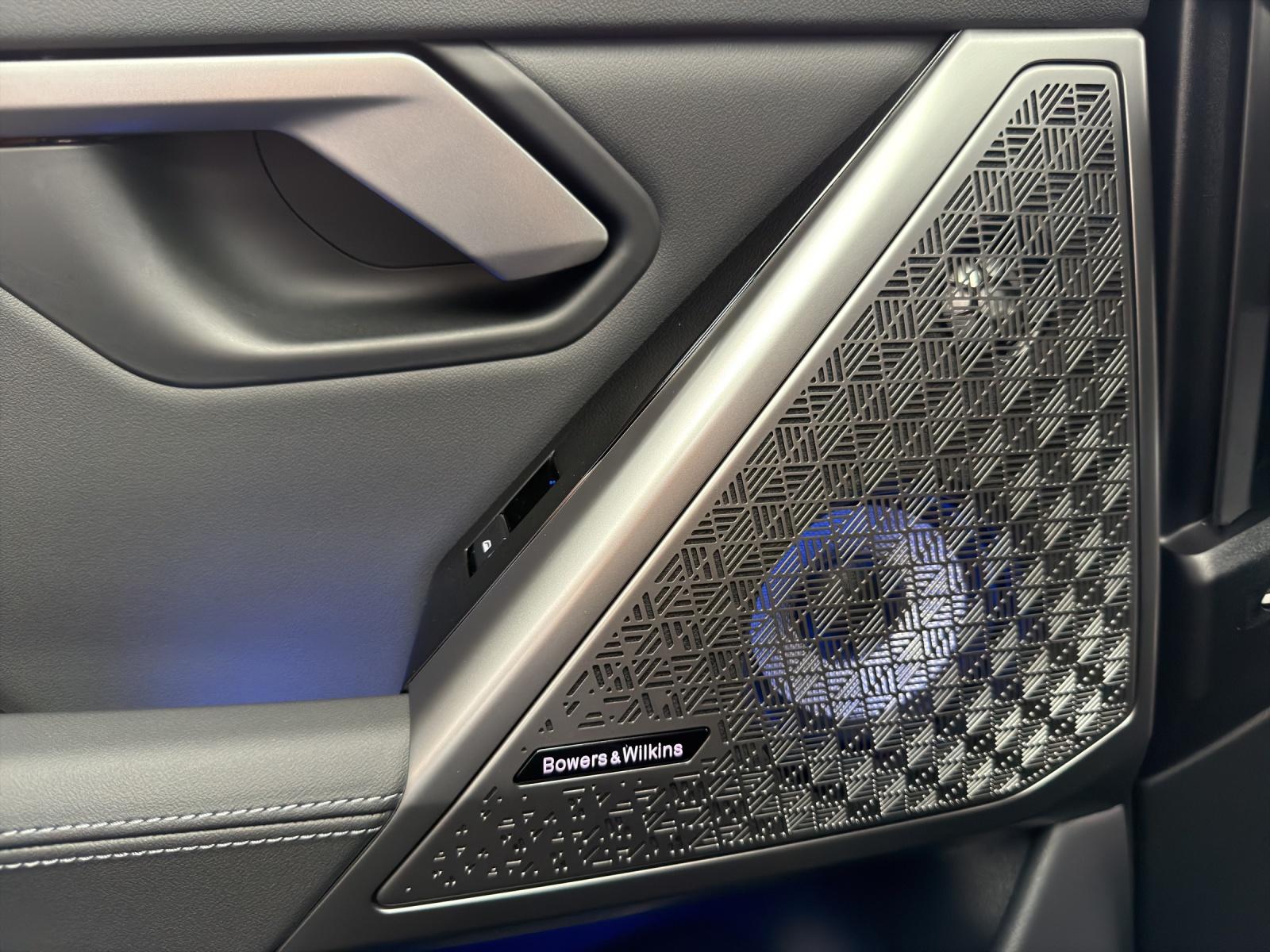 BMW M5 xDrive Touring-image-25