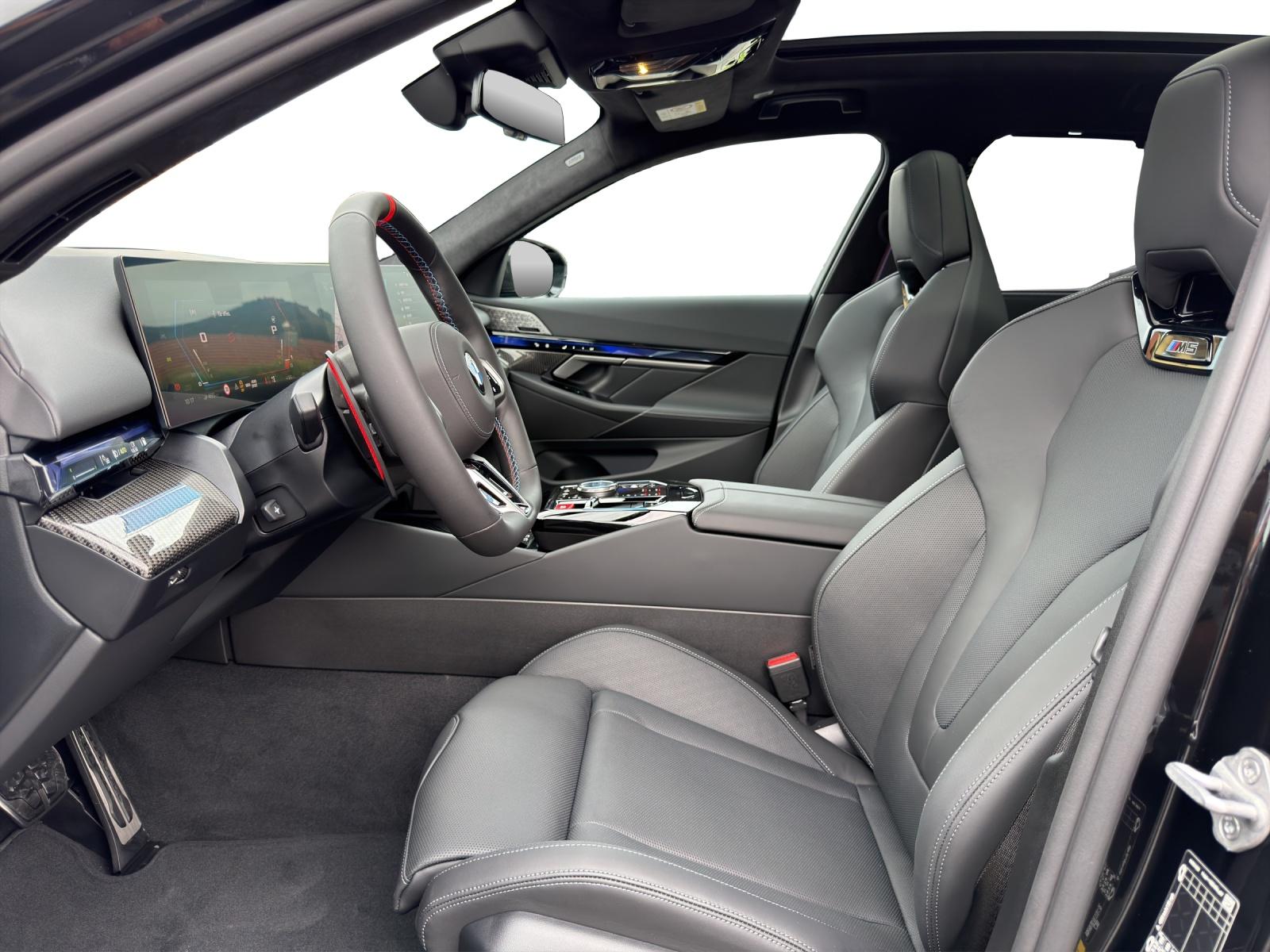 BMW M5 xDrive Touring-image-10