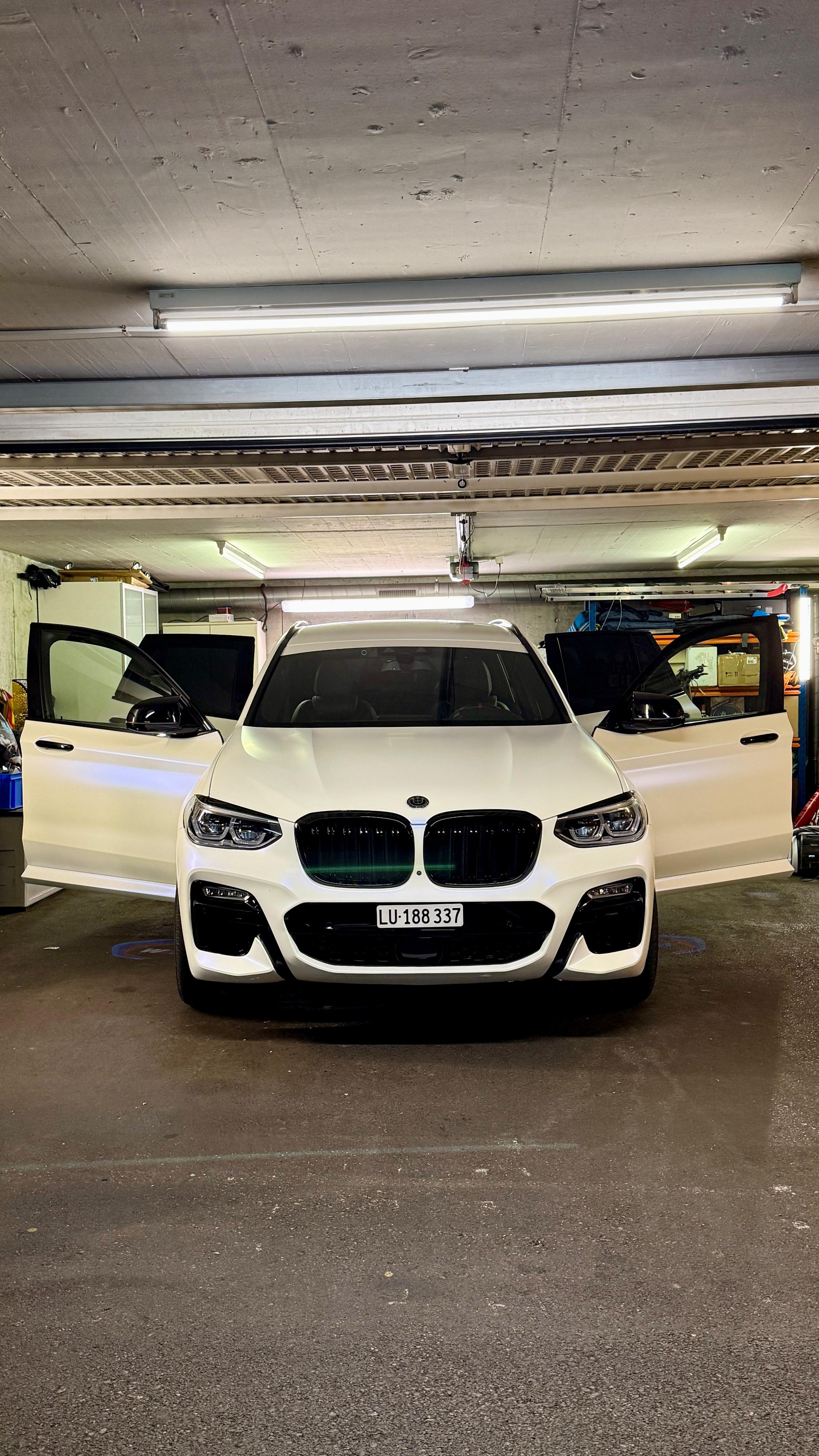 BMW M40i-image-4